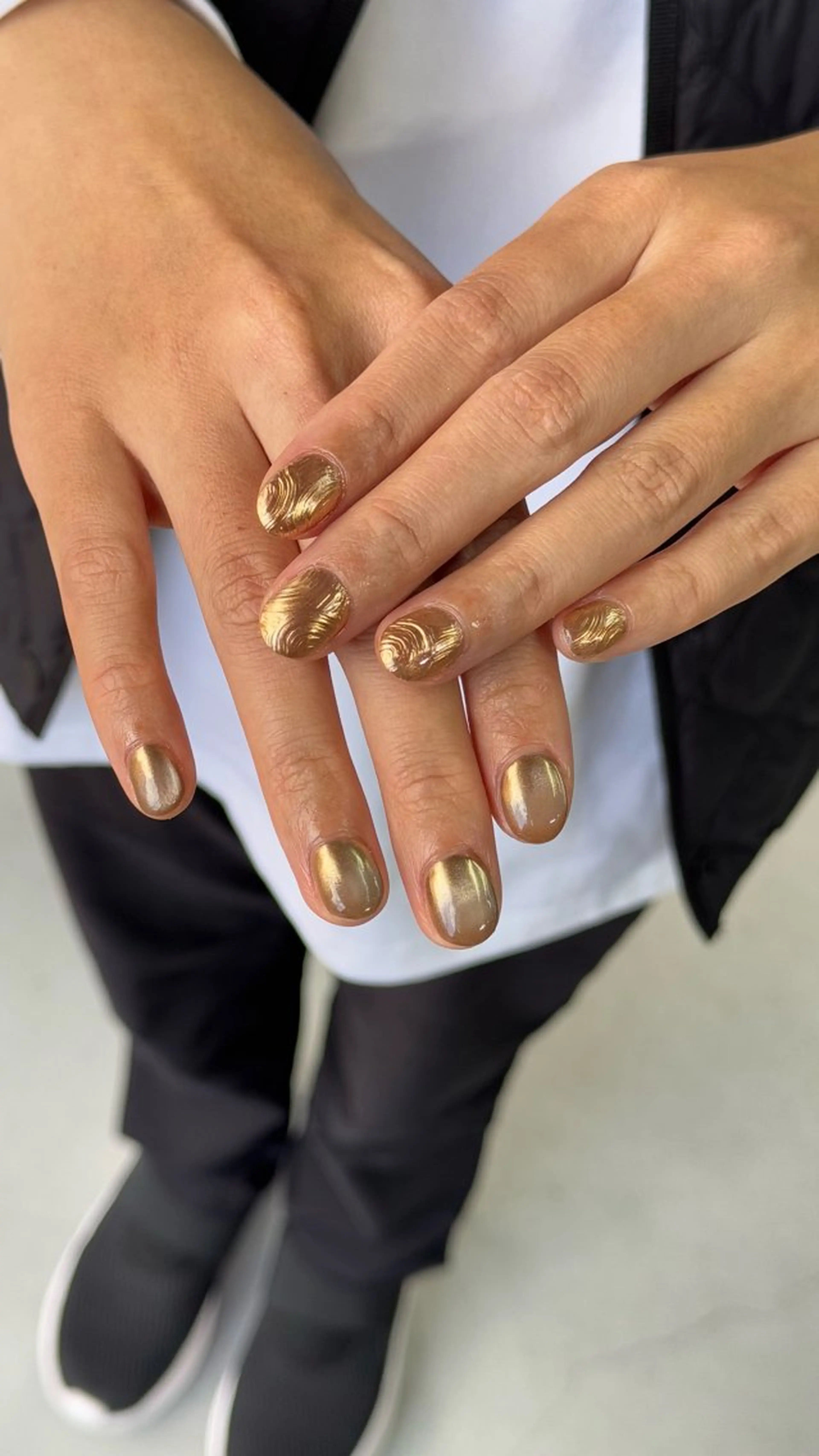 ネイル ゴールド マグネットネイル ミラーネイル ハンドネイル Momoka ネイリスト福岡/薬院のネイルデザイン