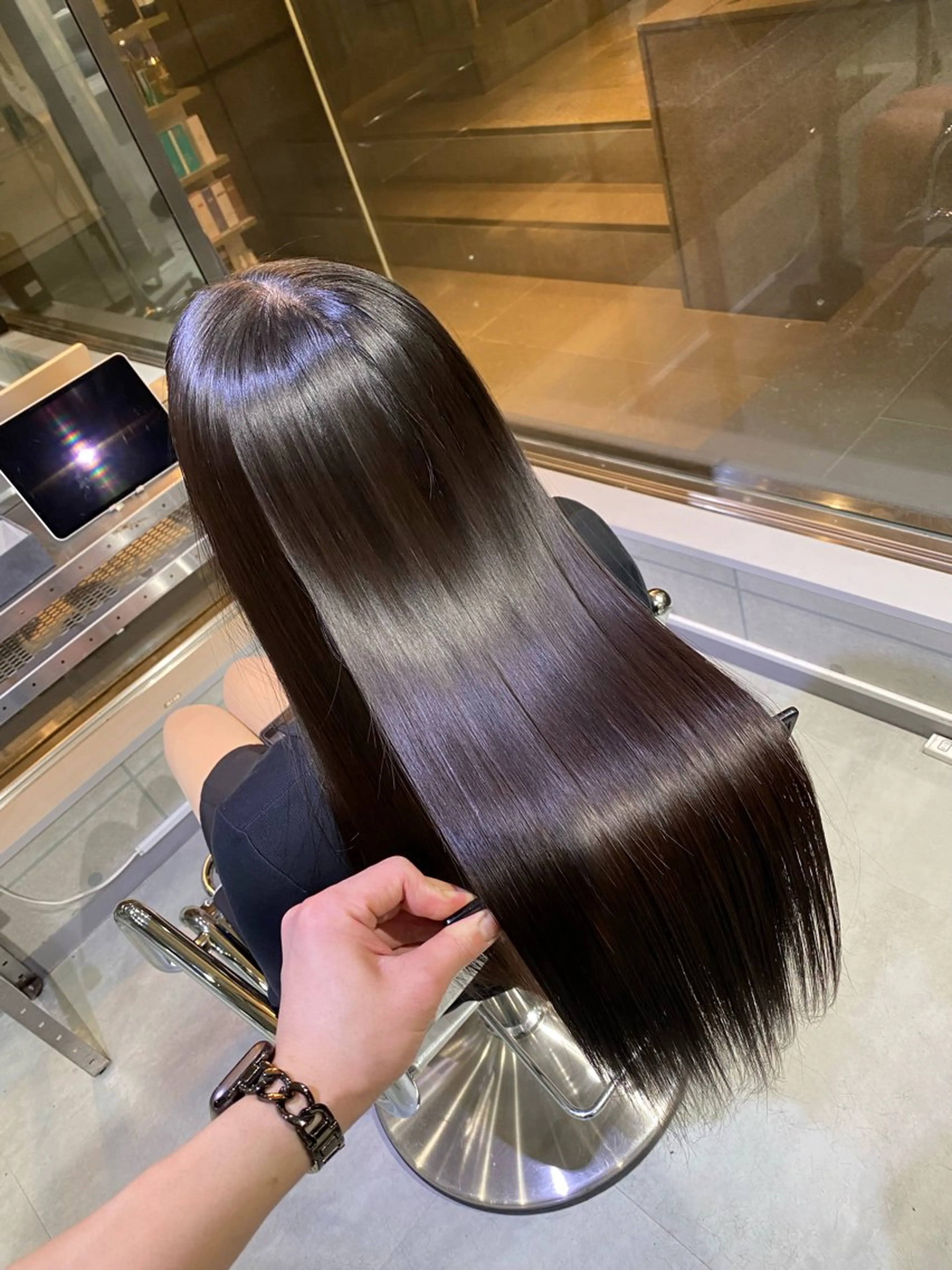 セミロング GINGER所属・GINGER yohのヘアスタイル