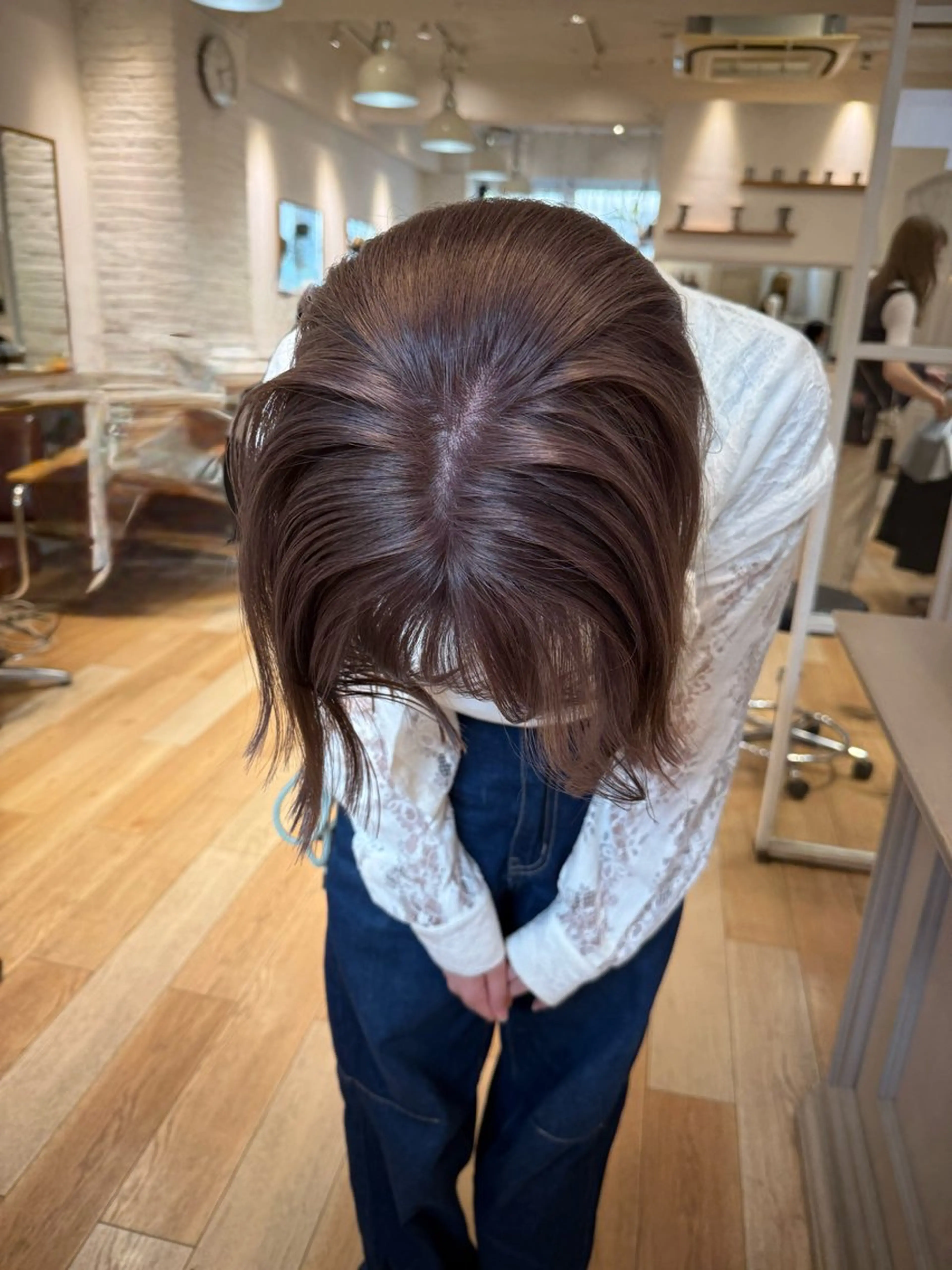 ショート カラー ミルクティー× グレージュMOMOのヘアスタイル