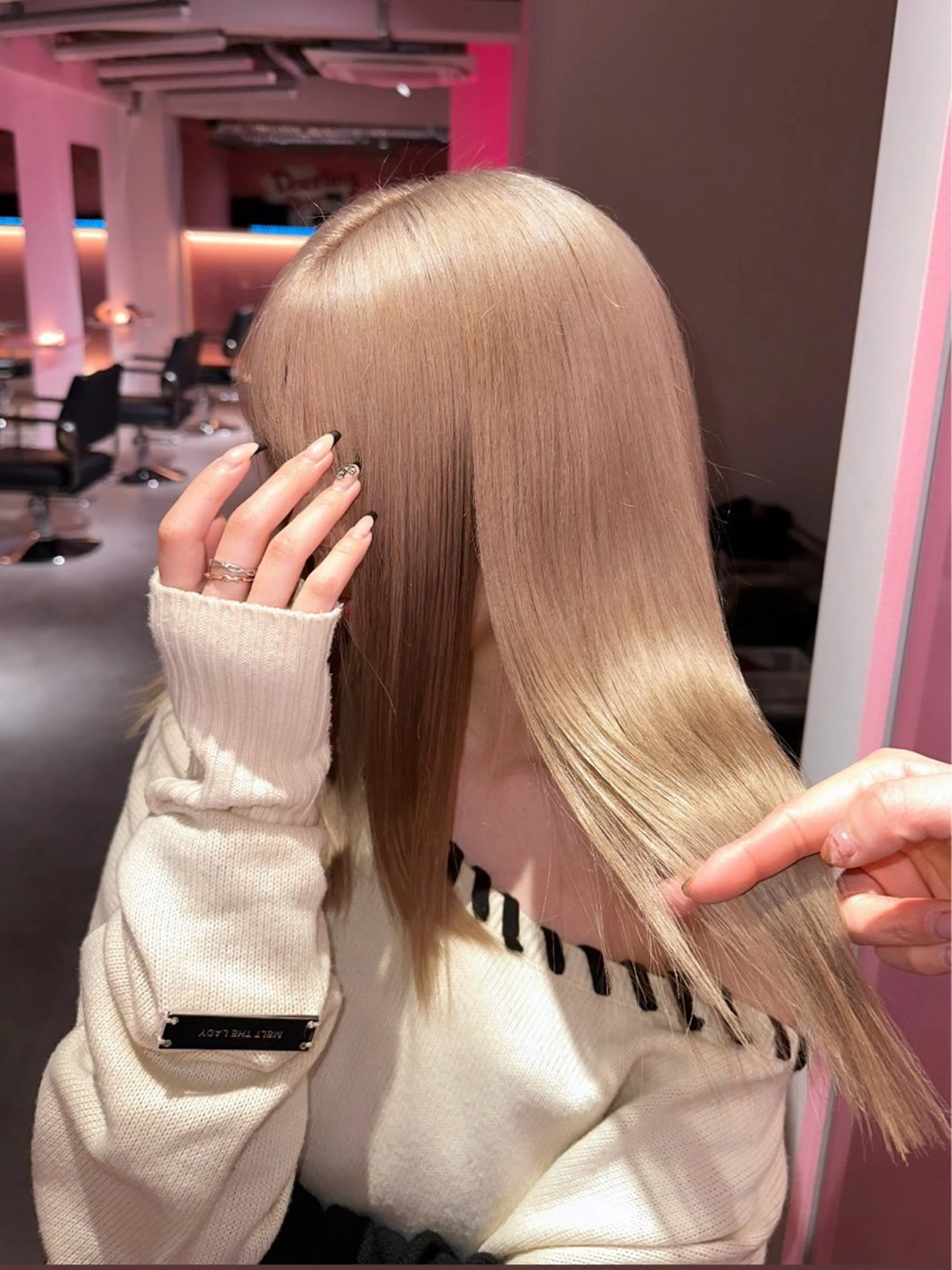 セミロング ヘアカラー トリートメント sara/名古屋 ／ハイトーンのヘアスタイル