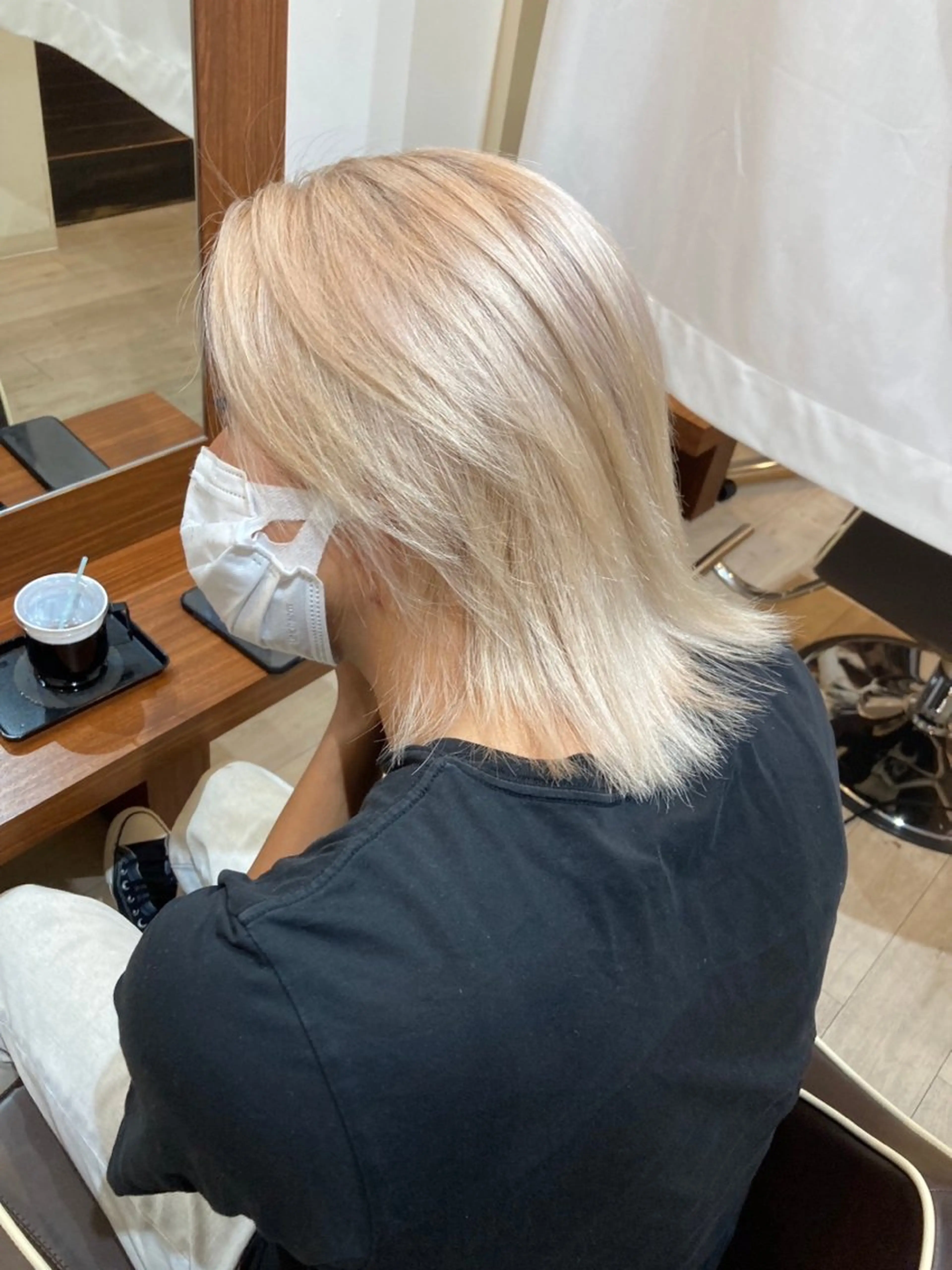 カラー ブリーチ ブロンド ハイトーンカラー 縮毛矯正とレイヤー /杉村凜汰郎のヘアスタイル