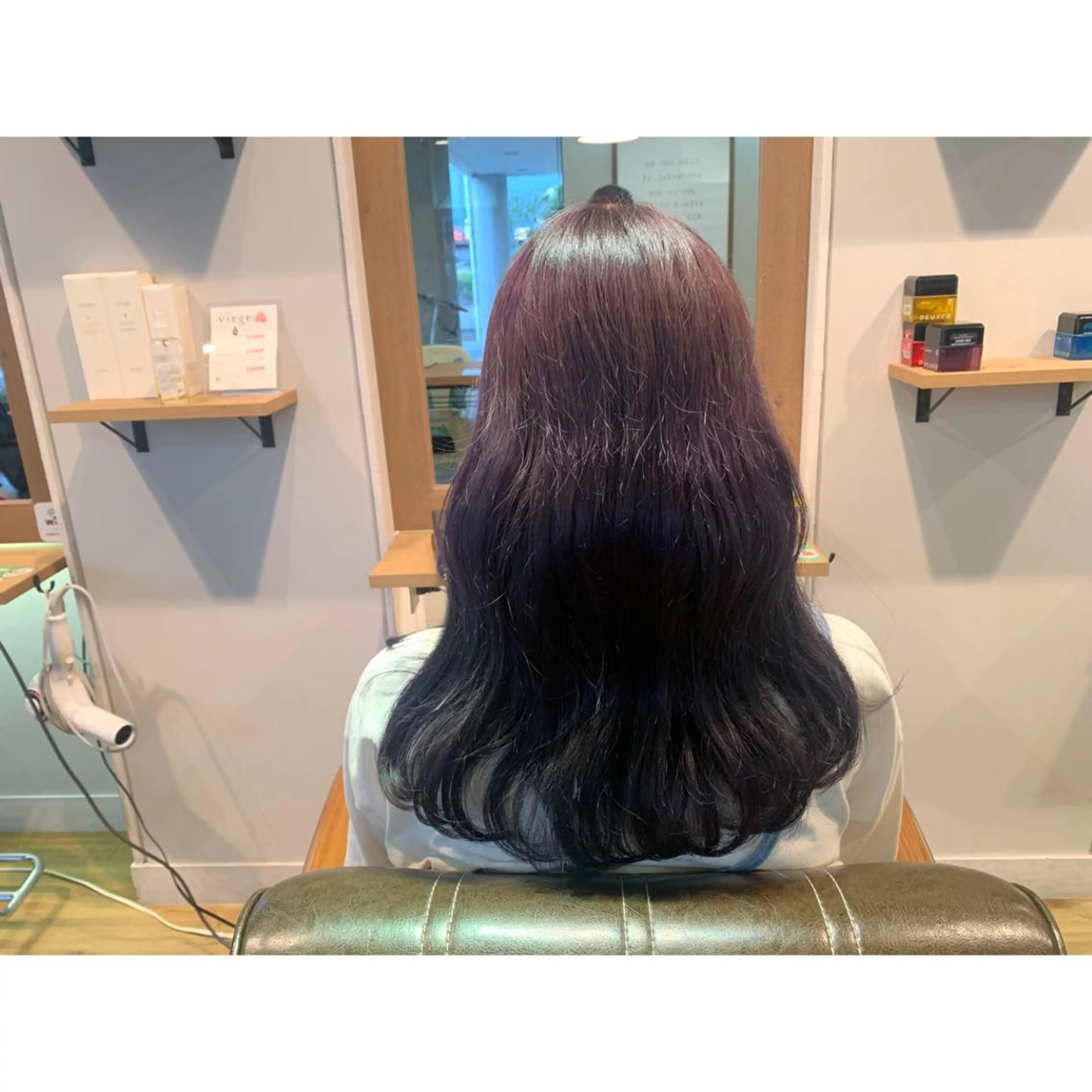 ロング カラー アッシュ グラデーションカラー パープルカラー パープルアッシュ ヘアカラー トリートメント ツキダテ ユイのヘアスタイル