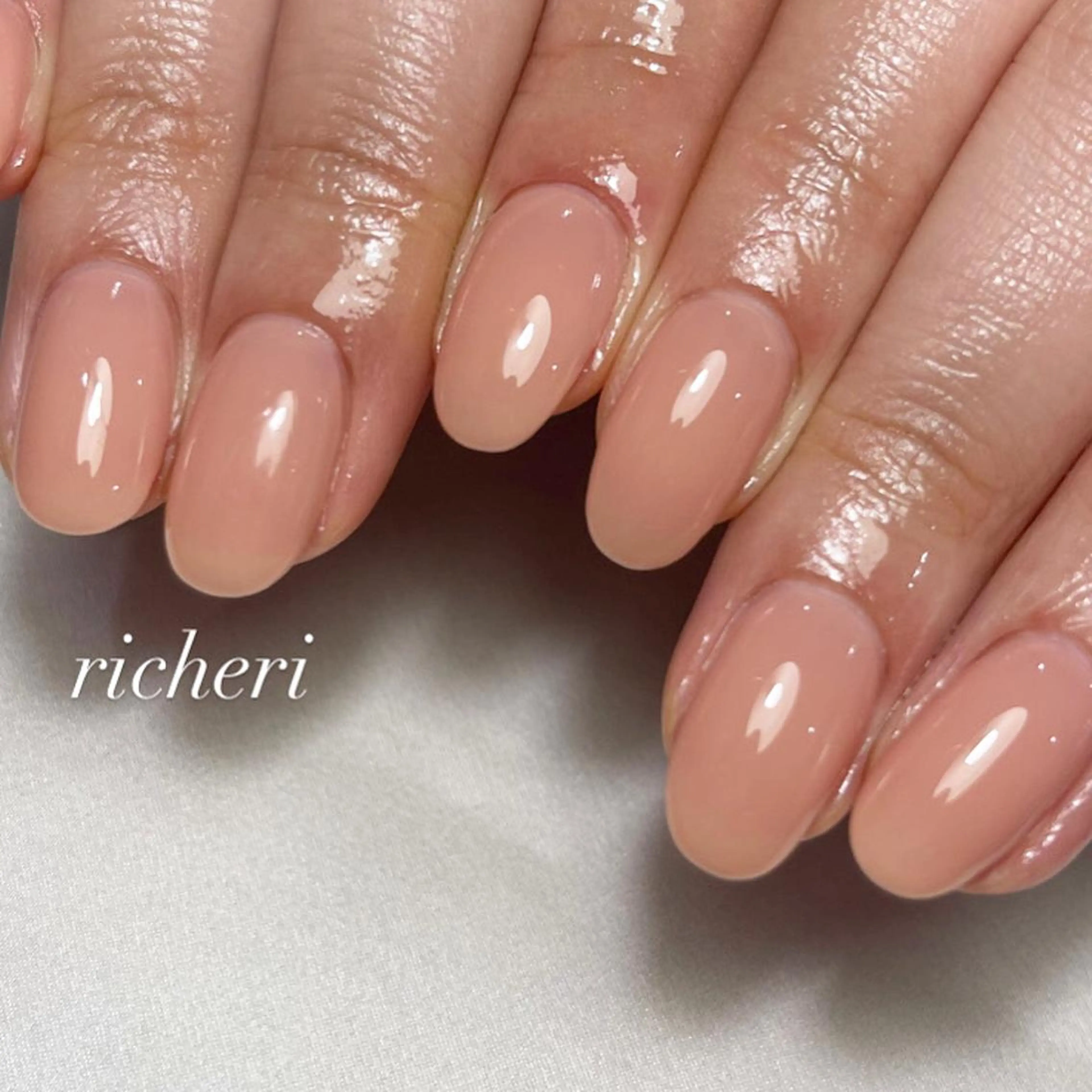 ミディアム ネイル ハンドネイル richeri beautyのネイルデザイン