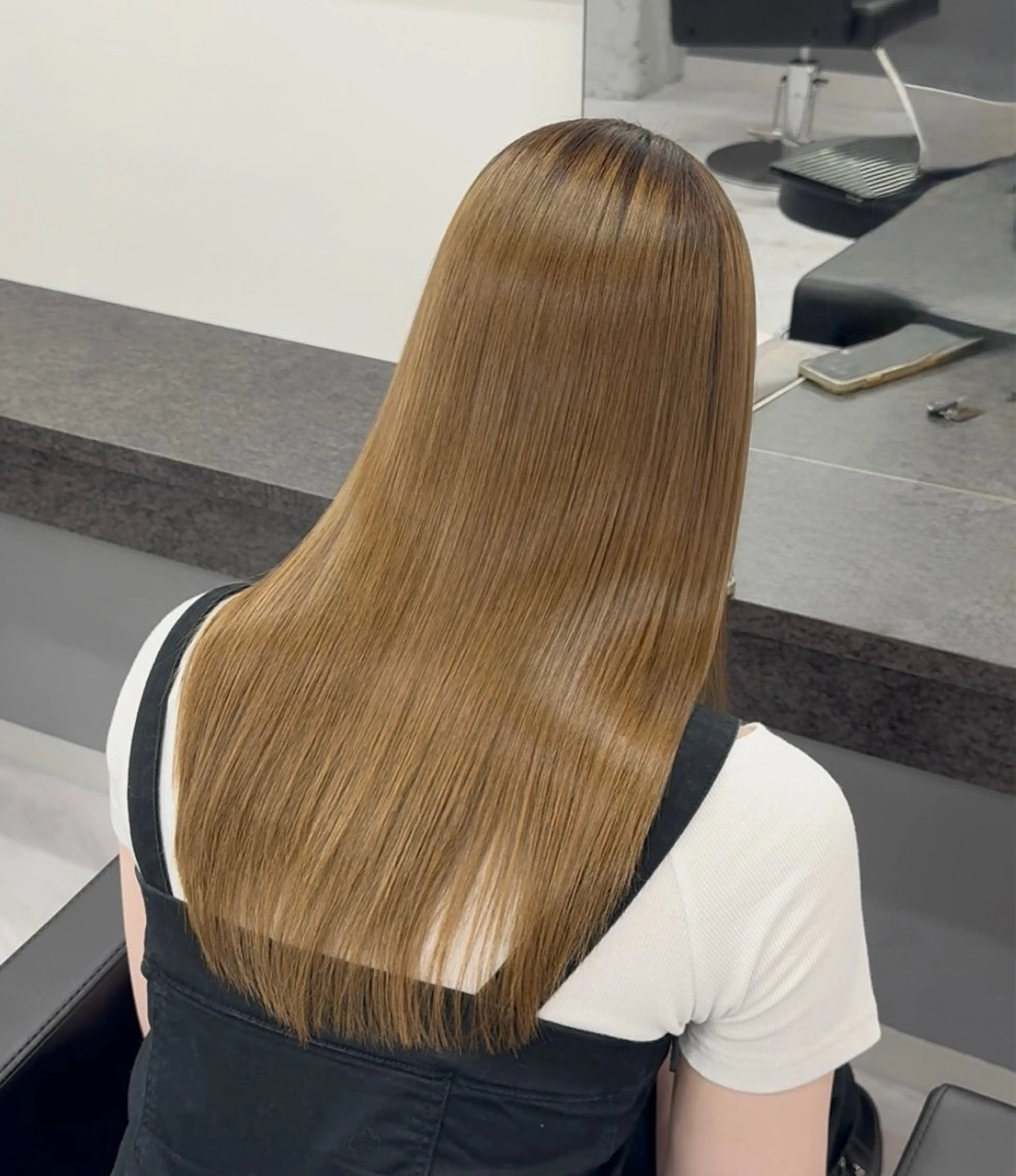 ロング カット トリートメント レイヤー・ブリーチ kiyotoshiのヘアスタイル