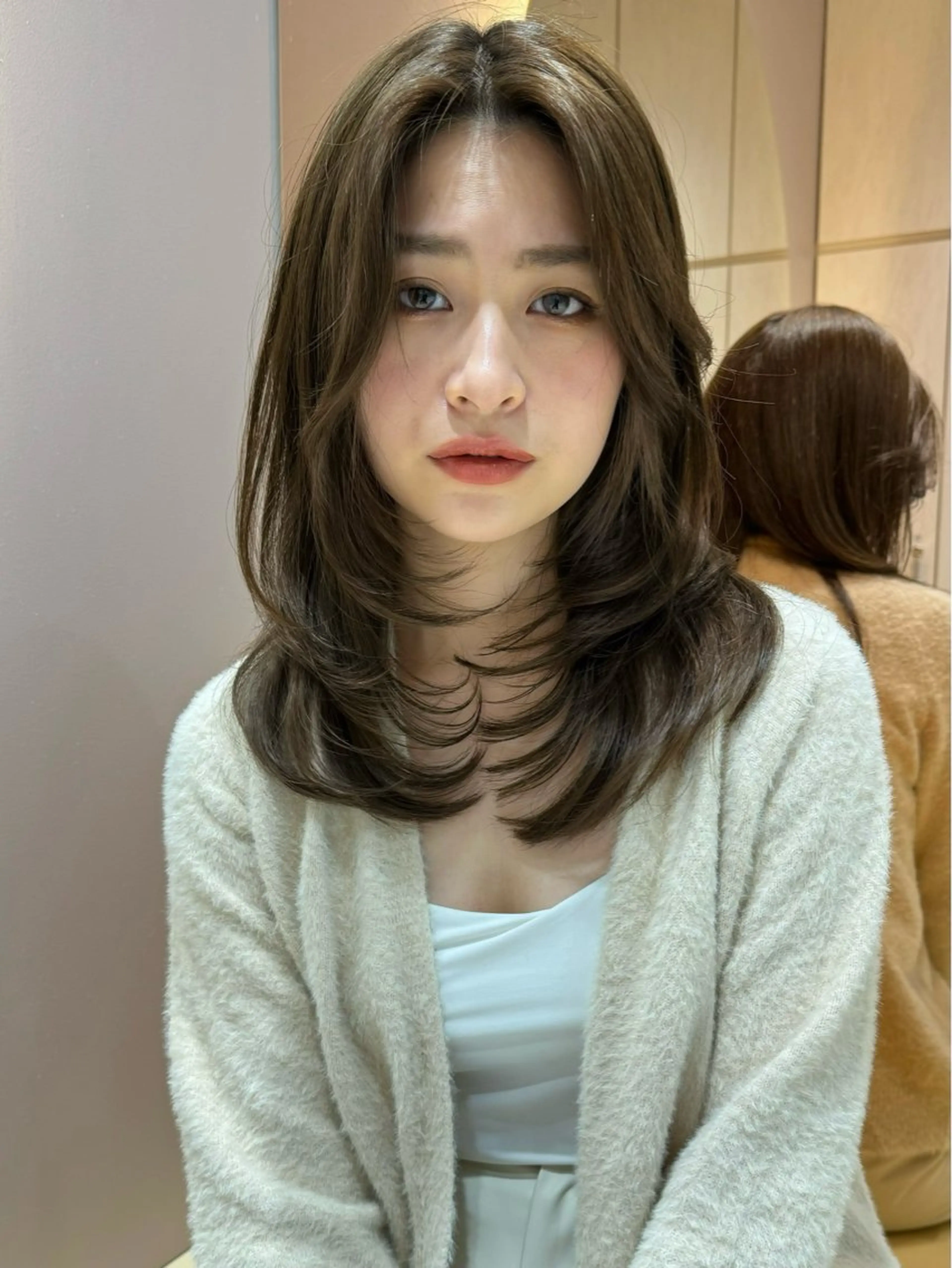 セミロング カラー ヘアアレンジ 🔶似合わせセンター パート/ヤス🔶のヘアスタイル