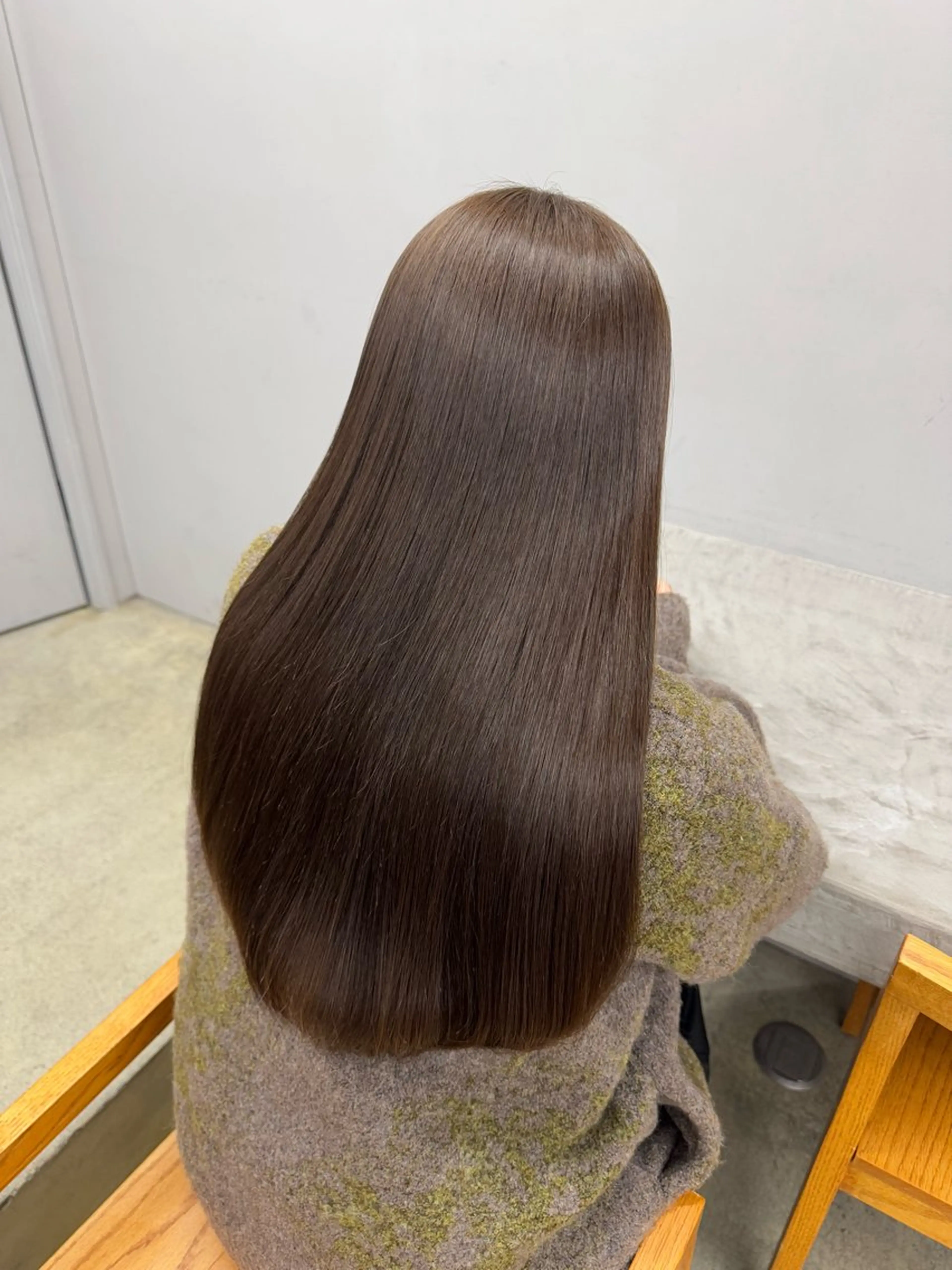 カラー ブリーチ 透明感カラー ブリーチなしカラー ヘアカラー トリートメント maina/透明感 ベージュ/ブラウンのヘアスタイル