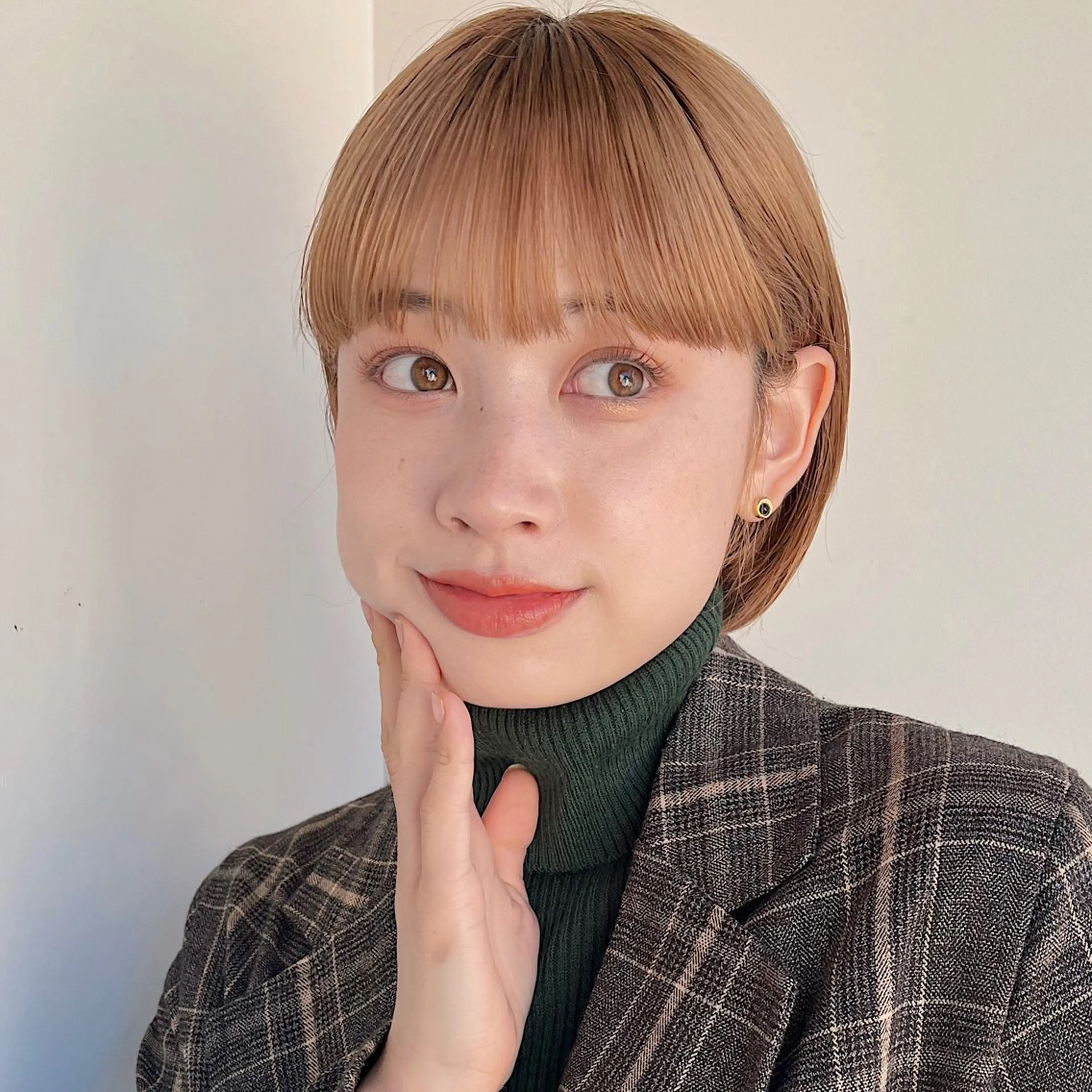 ショート ショートボブ 丸みショート ボブ ショートヘア あやめ【顔まわり/レ イヤー/柔らかカラ】のヘアスタイル