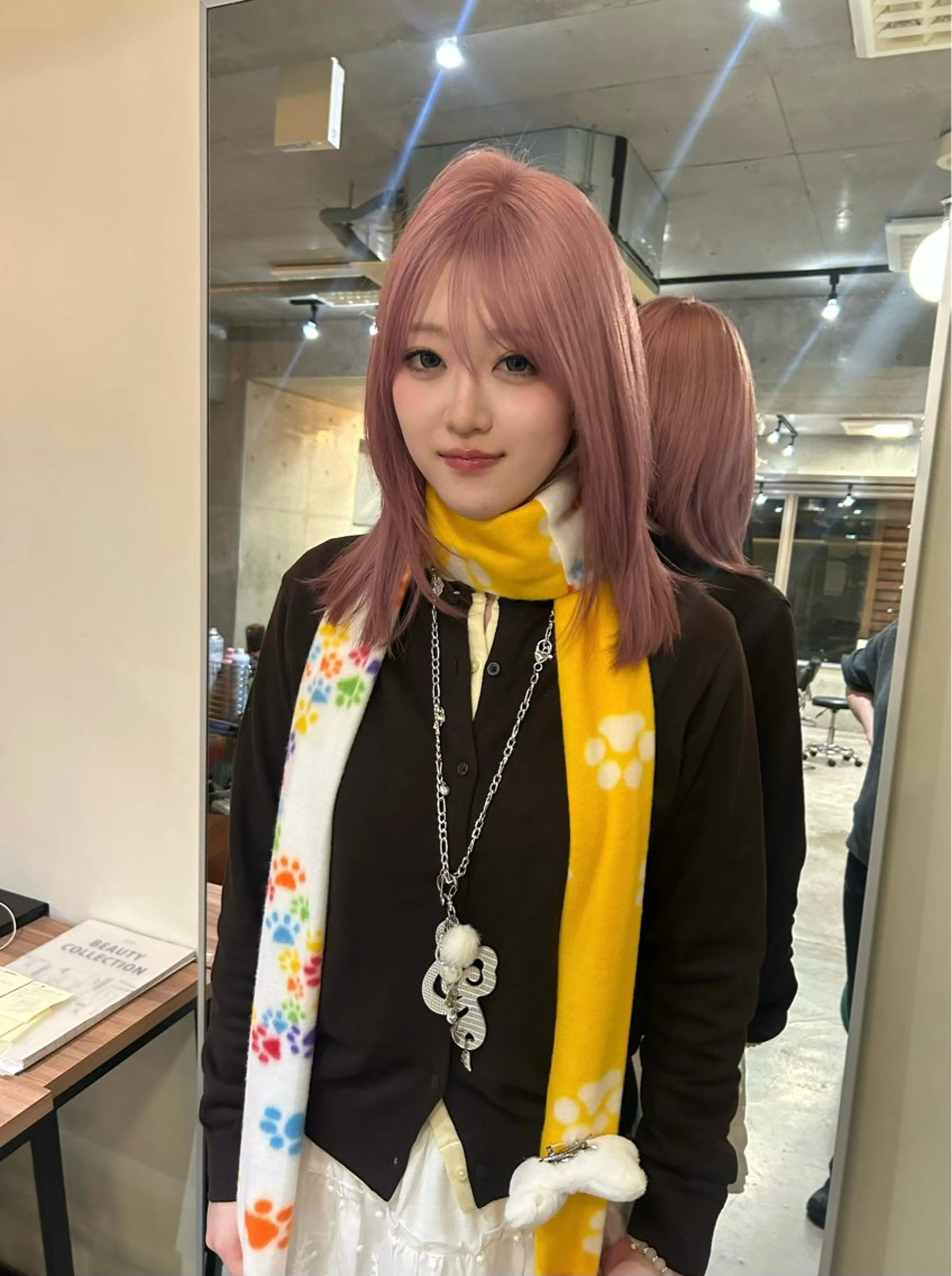 ミディアム カラー ブリーチ ヘアカラー 韓国ボブ/レイヤー カット/ EMIRIのヘアスタイル