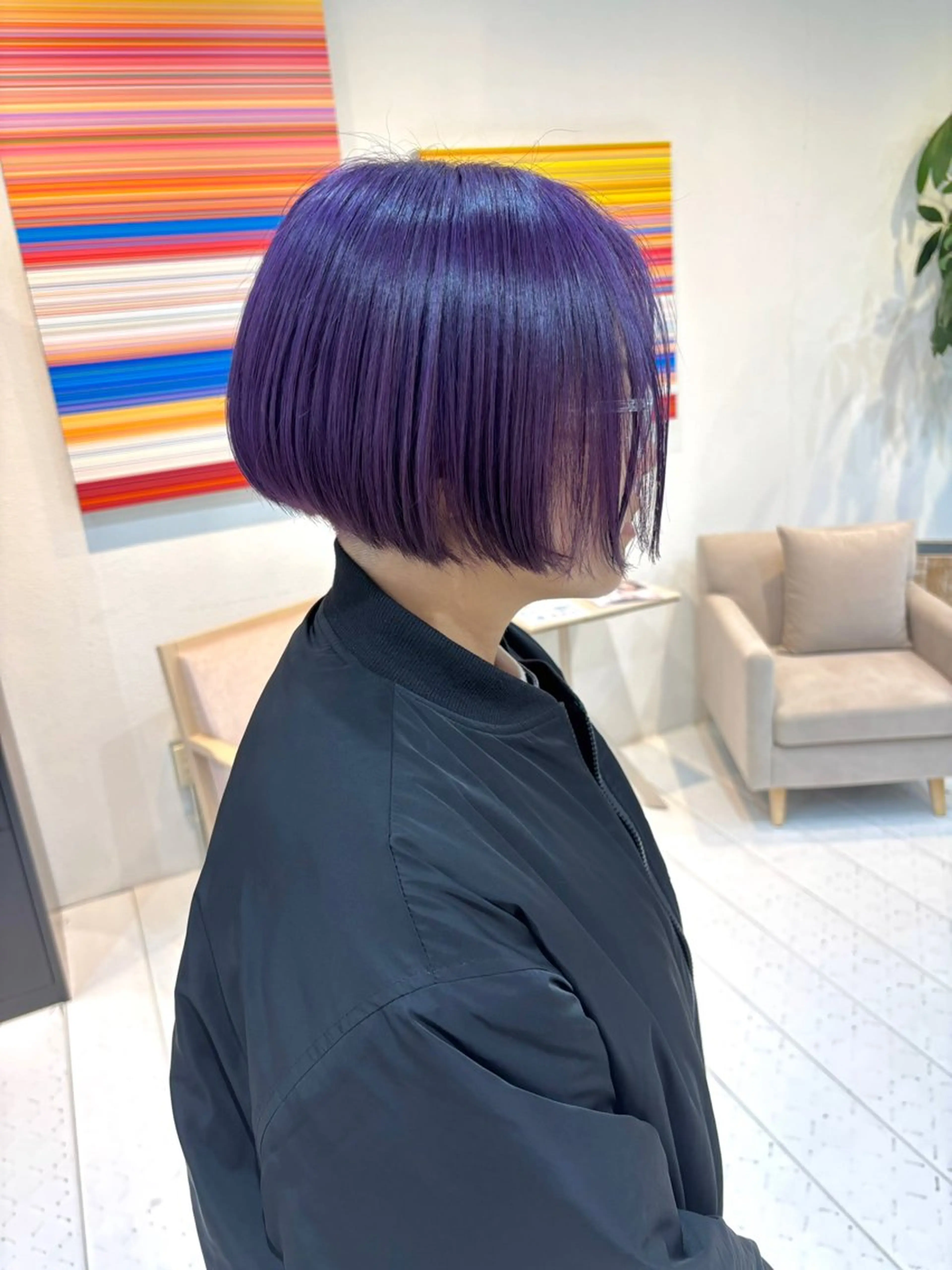 ミディアム パープルカラー カット ヘアカラー トリートメント ハイトーン/レイヤー /ケアブリーチ石川治のヘアスタイル