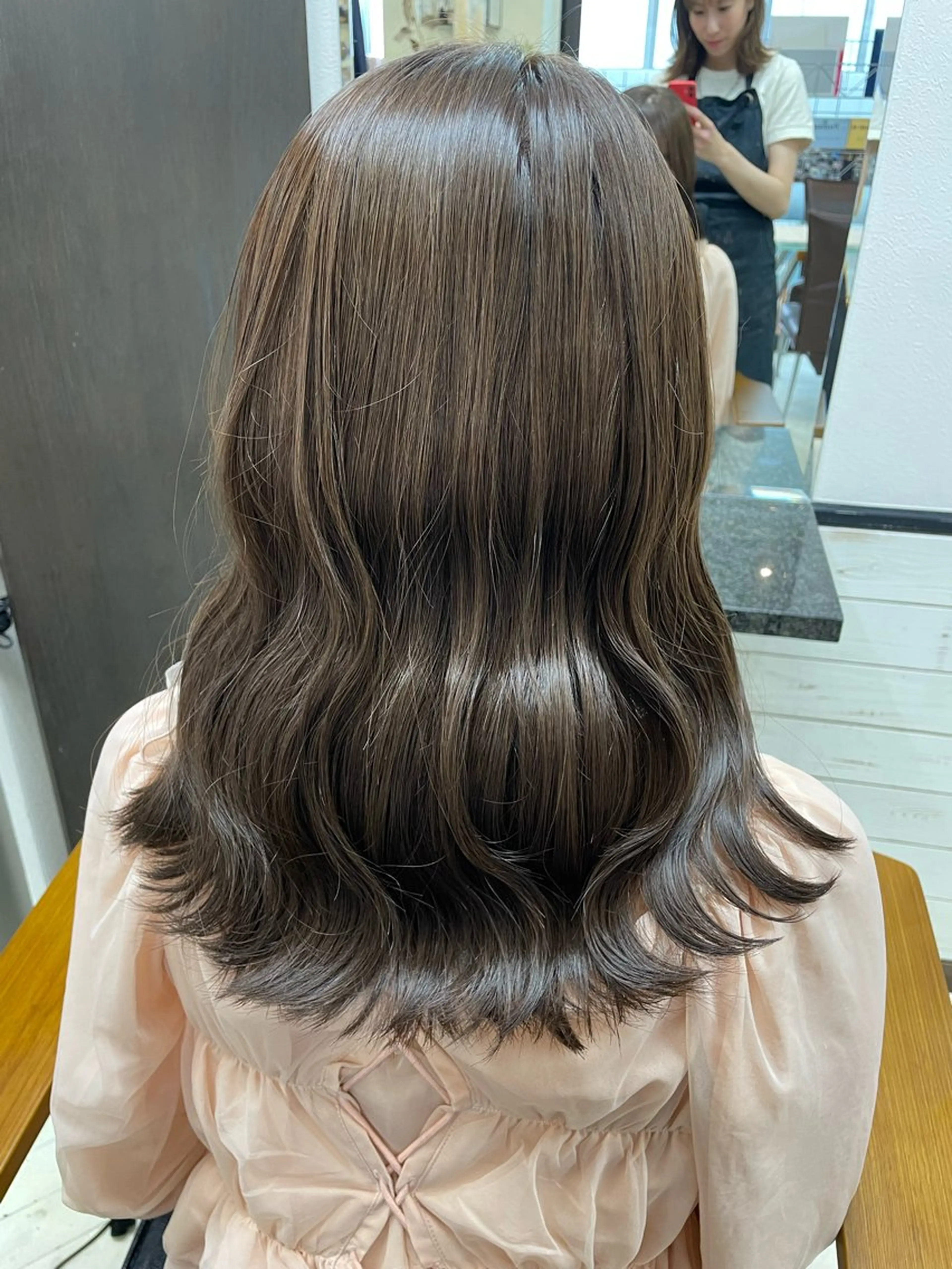 セミロング 【ヌーベルバレ】 ゆきみのヘアスタイル