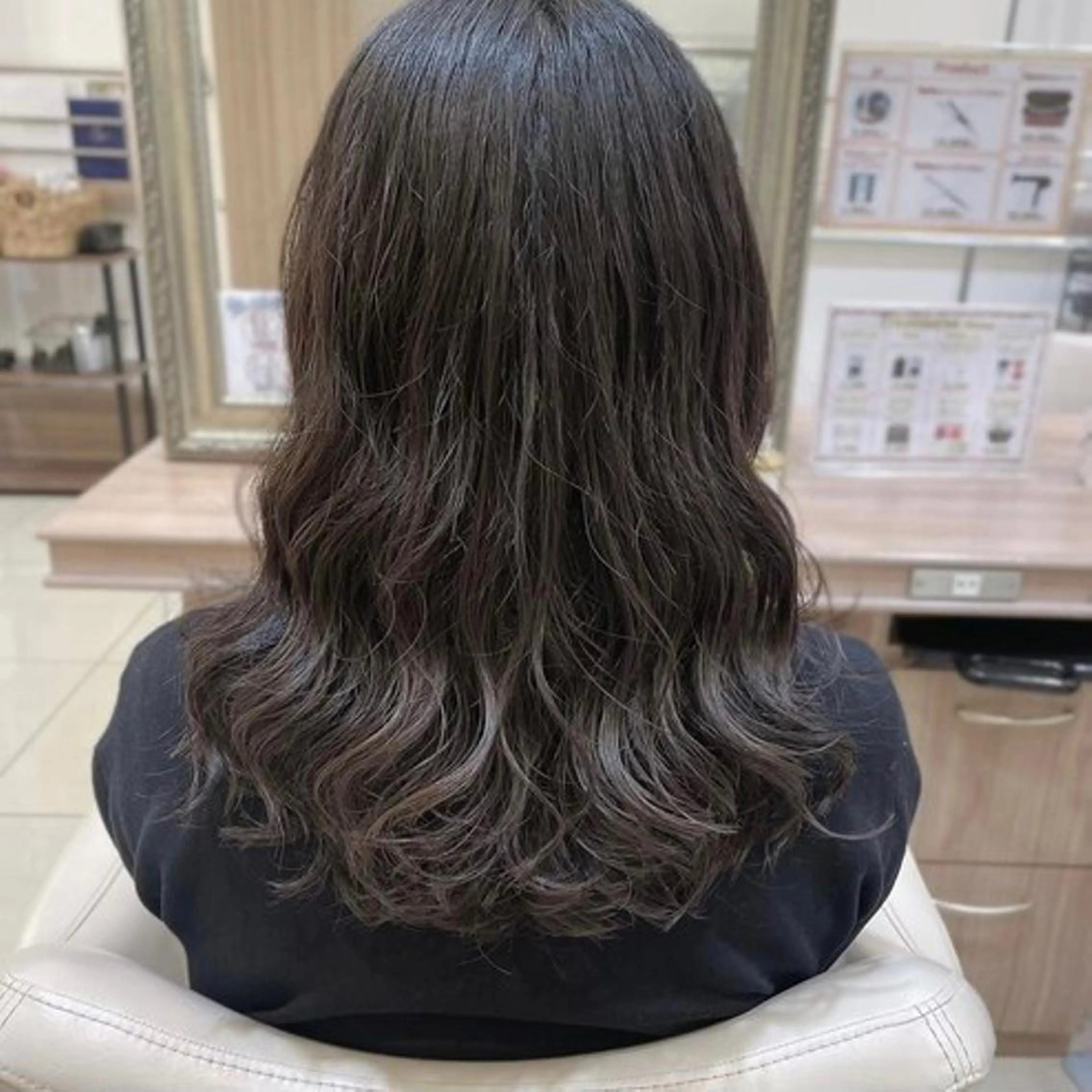 ミディアム ミディアムパーマ 美容師歴19年✨ 竹松由佳のヘアスタイル