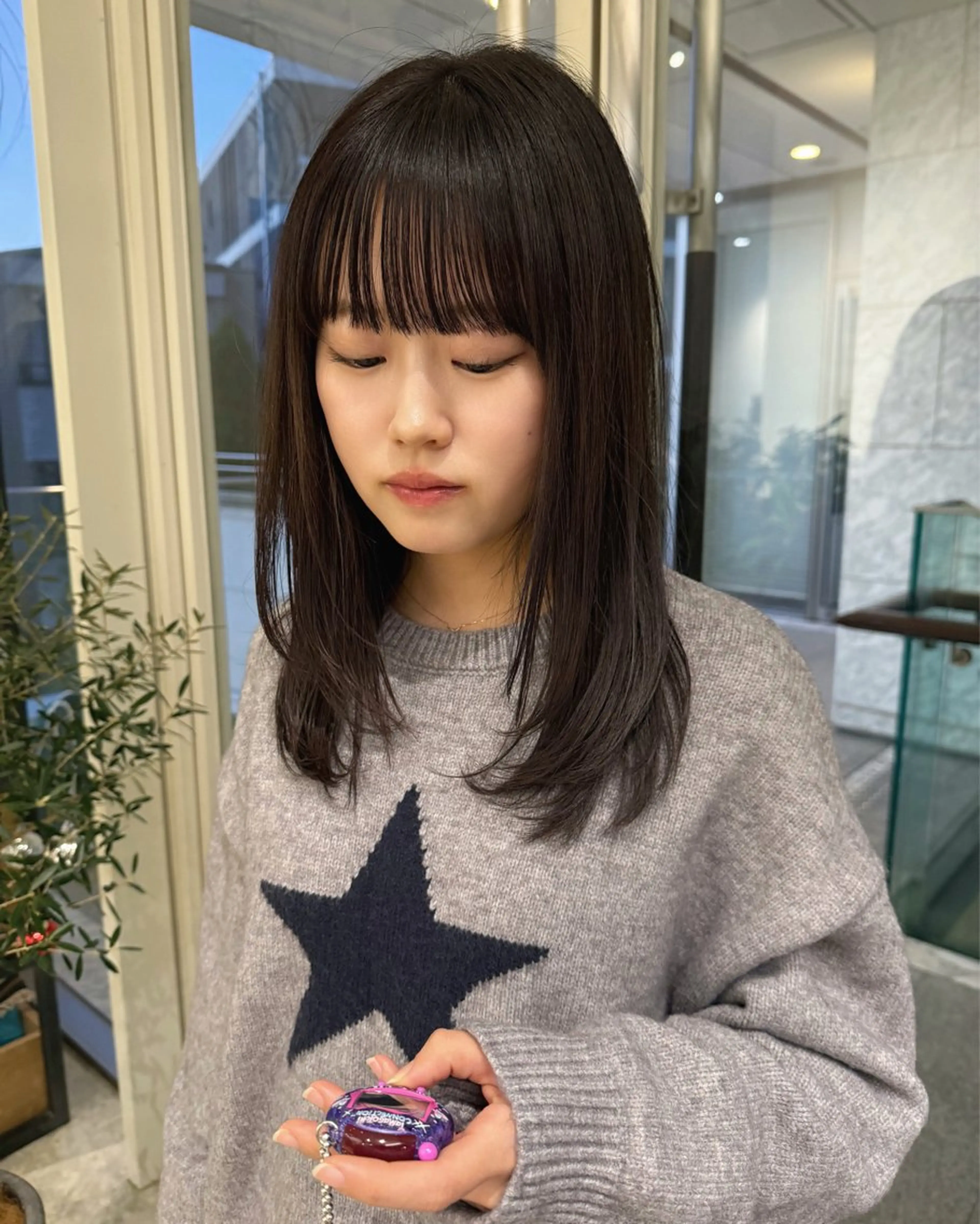 セミロング SHEA.所属・表参道SHEA Am i／レイヤーカットのヘアスタイル