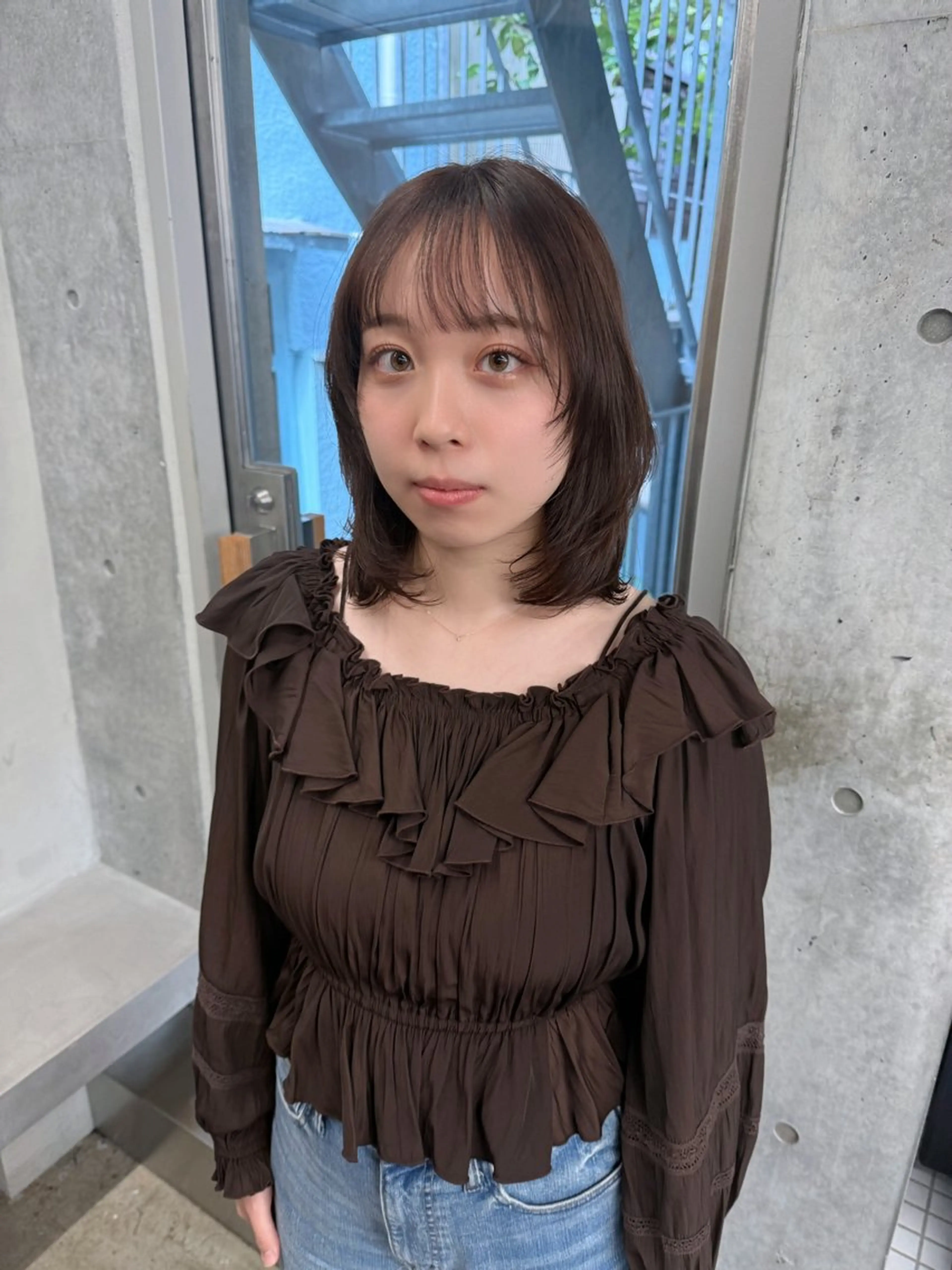 ミディアム カラー ミディアムレイヤー アッシュ ベージュカラー ケアカラー 透明感カラー カット ヘアカラー トリートメント レイヤー/梅田/ HIKARU🍀のヘアスタイル