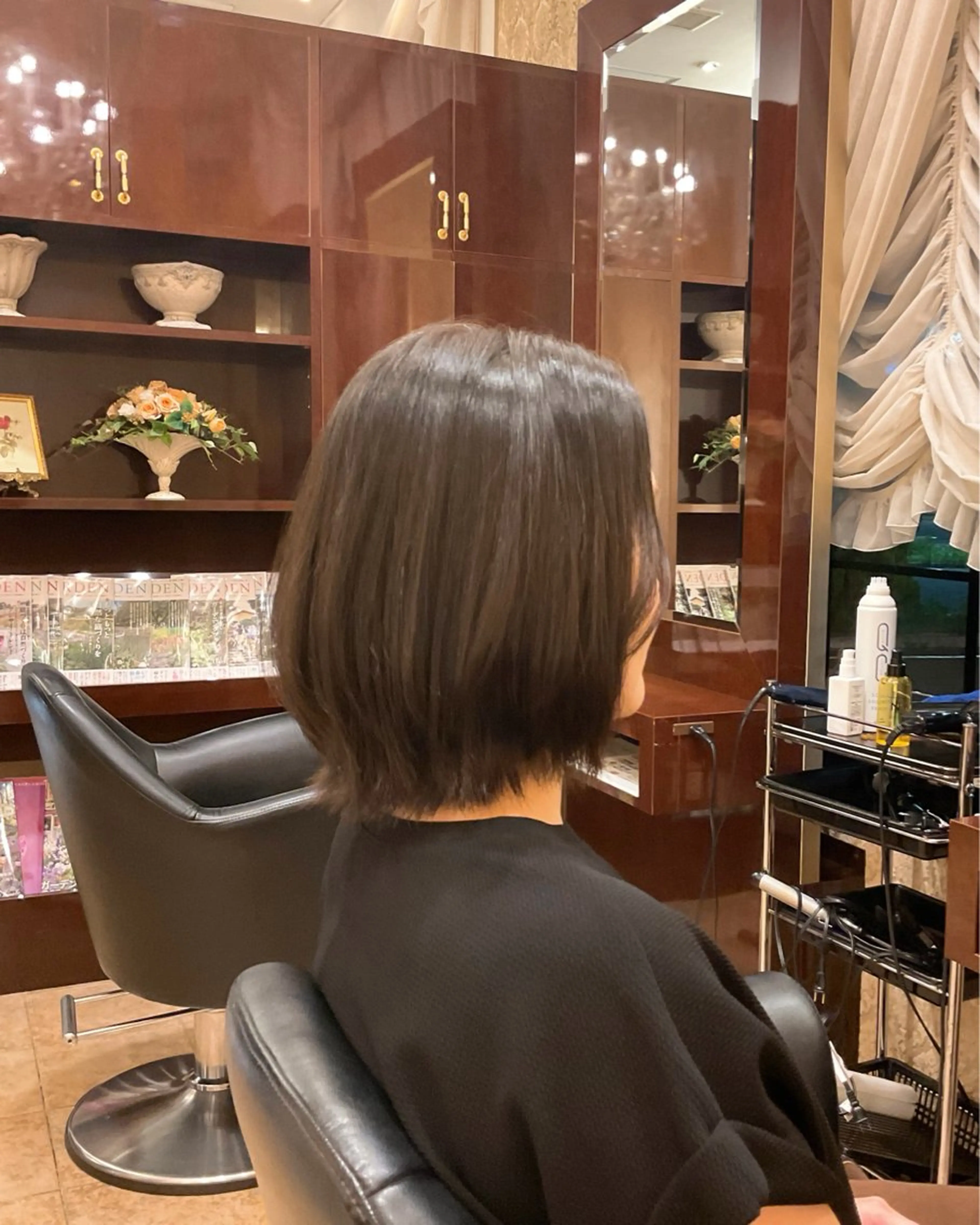 ミディアム 齋藤 若菜のヘアスタイル