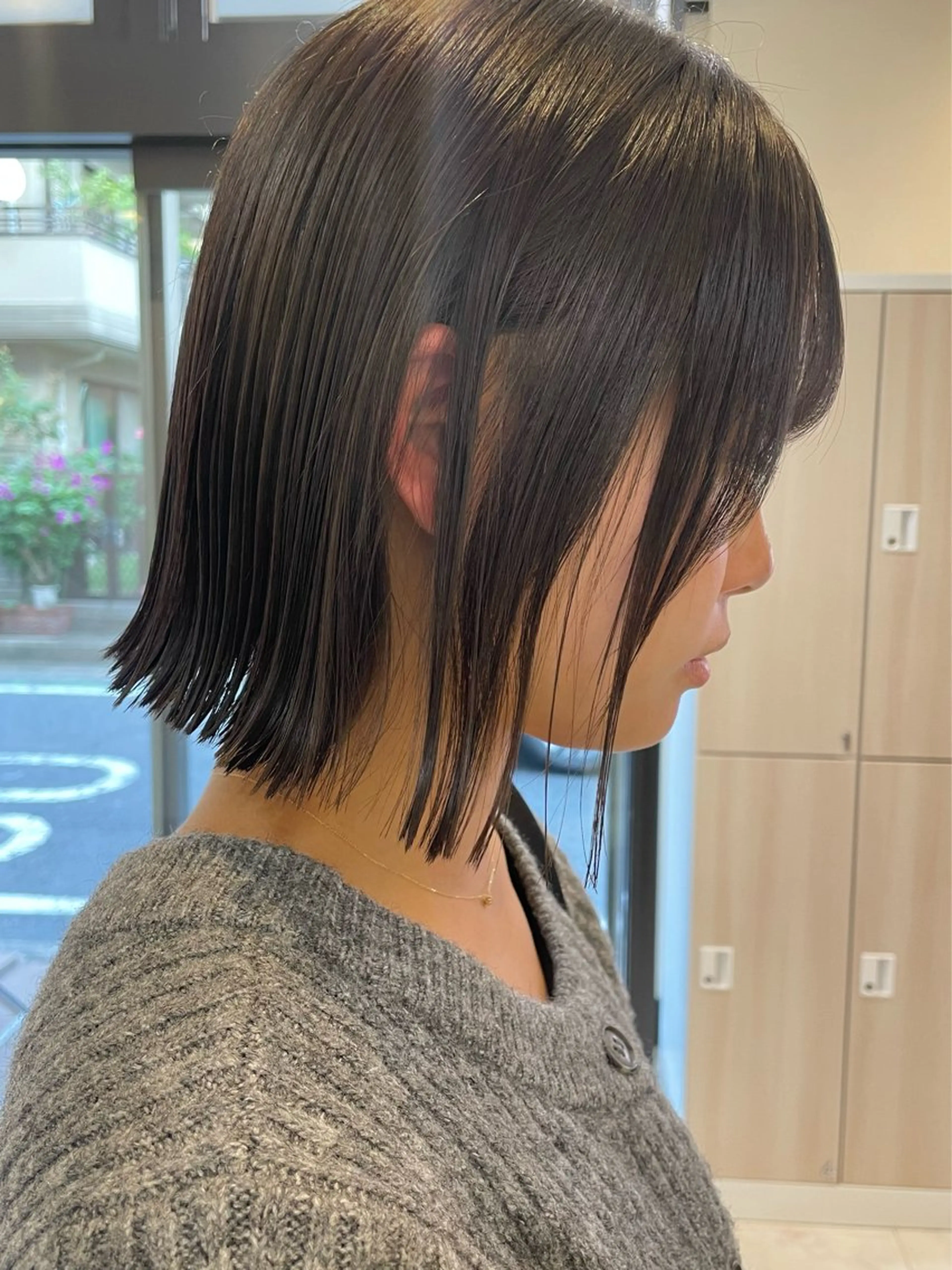 ミディアム 切りっぱなしボブ ボブ 外ハネヘア カット ヘアカラー 【ボブ/個室サロン】 癒し空間mimuraのヘアスタイル