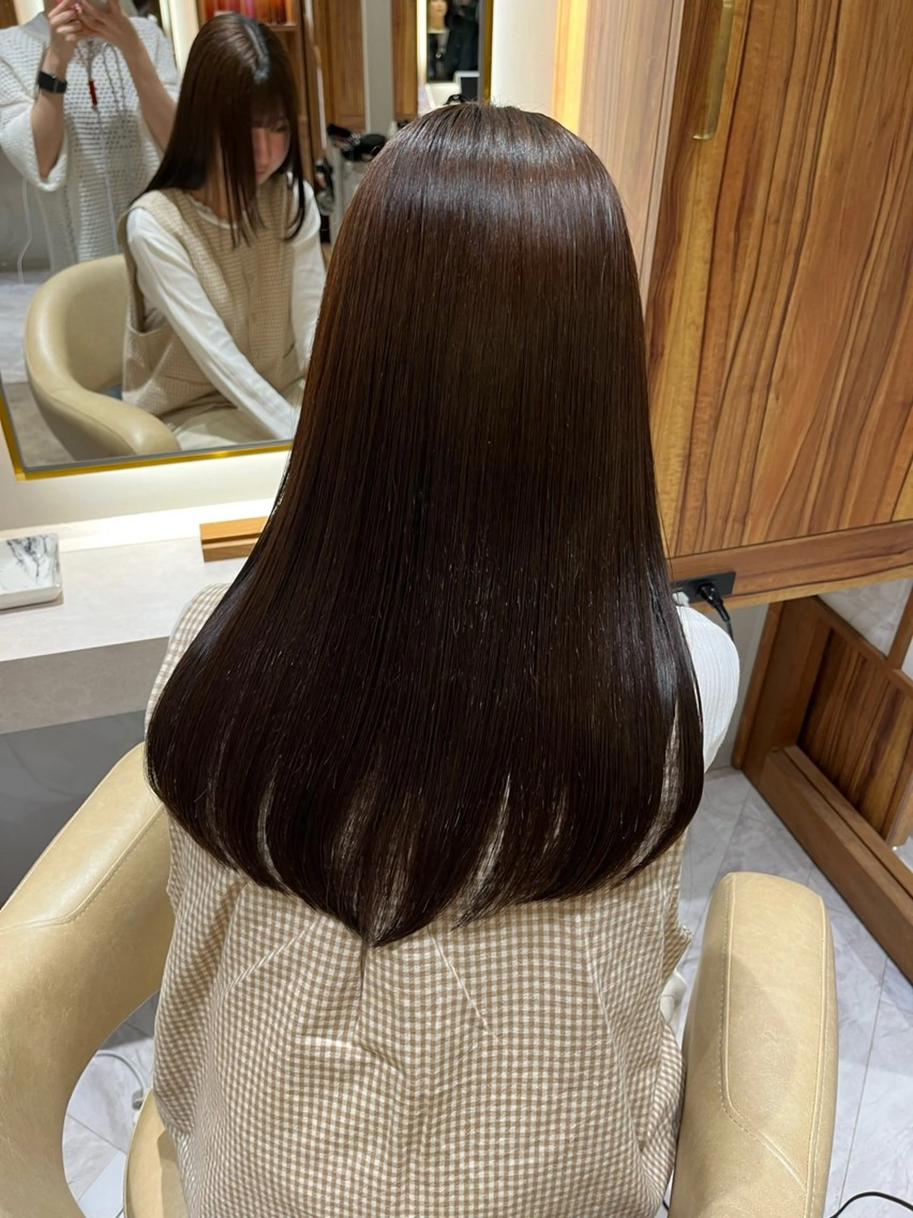 セミロング 冨井 ほのかのヘアスタイル