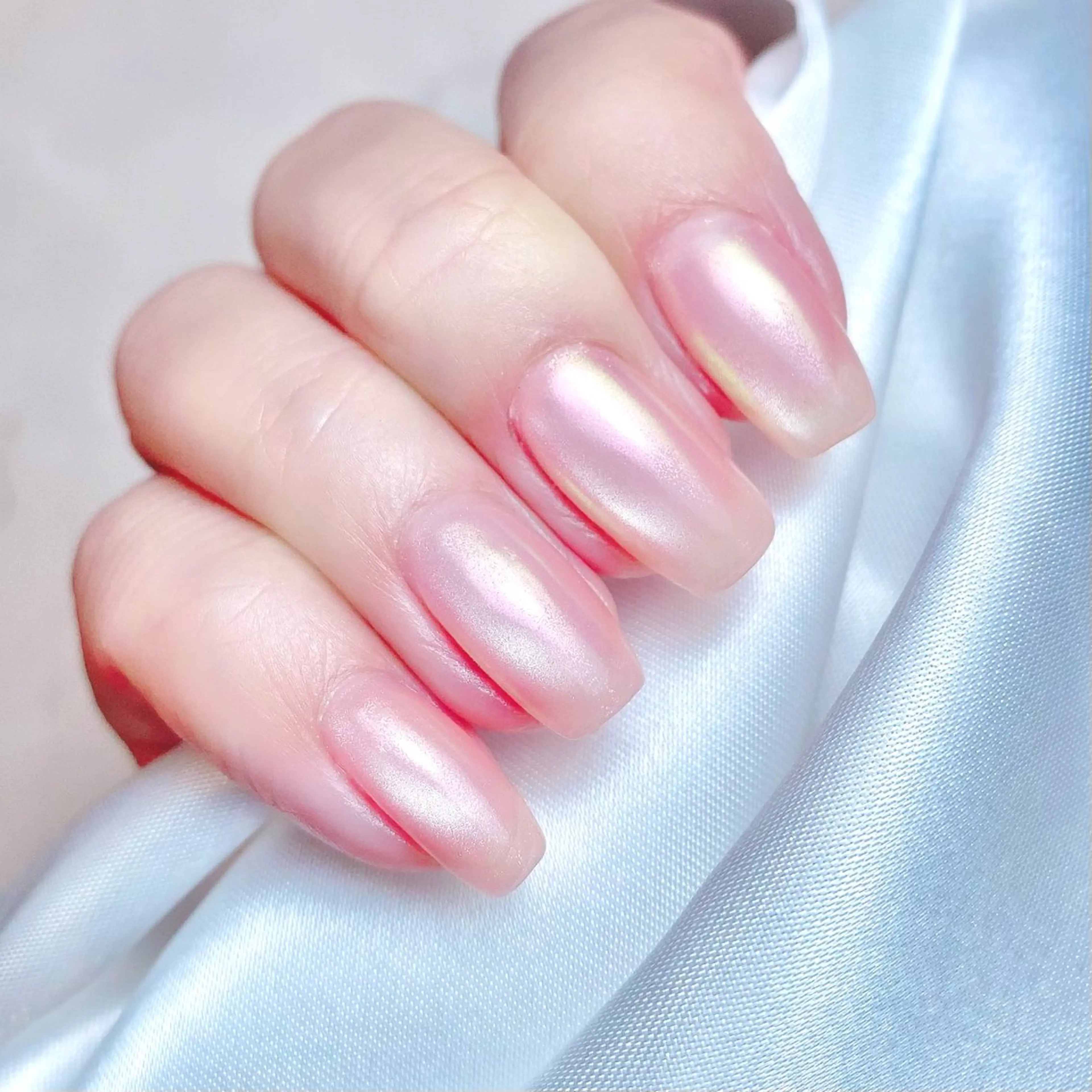 ネイル オーロラネイル ハンドネイル プライベートサロン Rのネイルデザイン