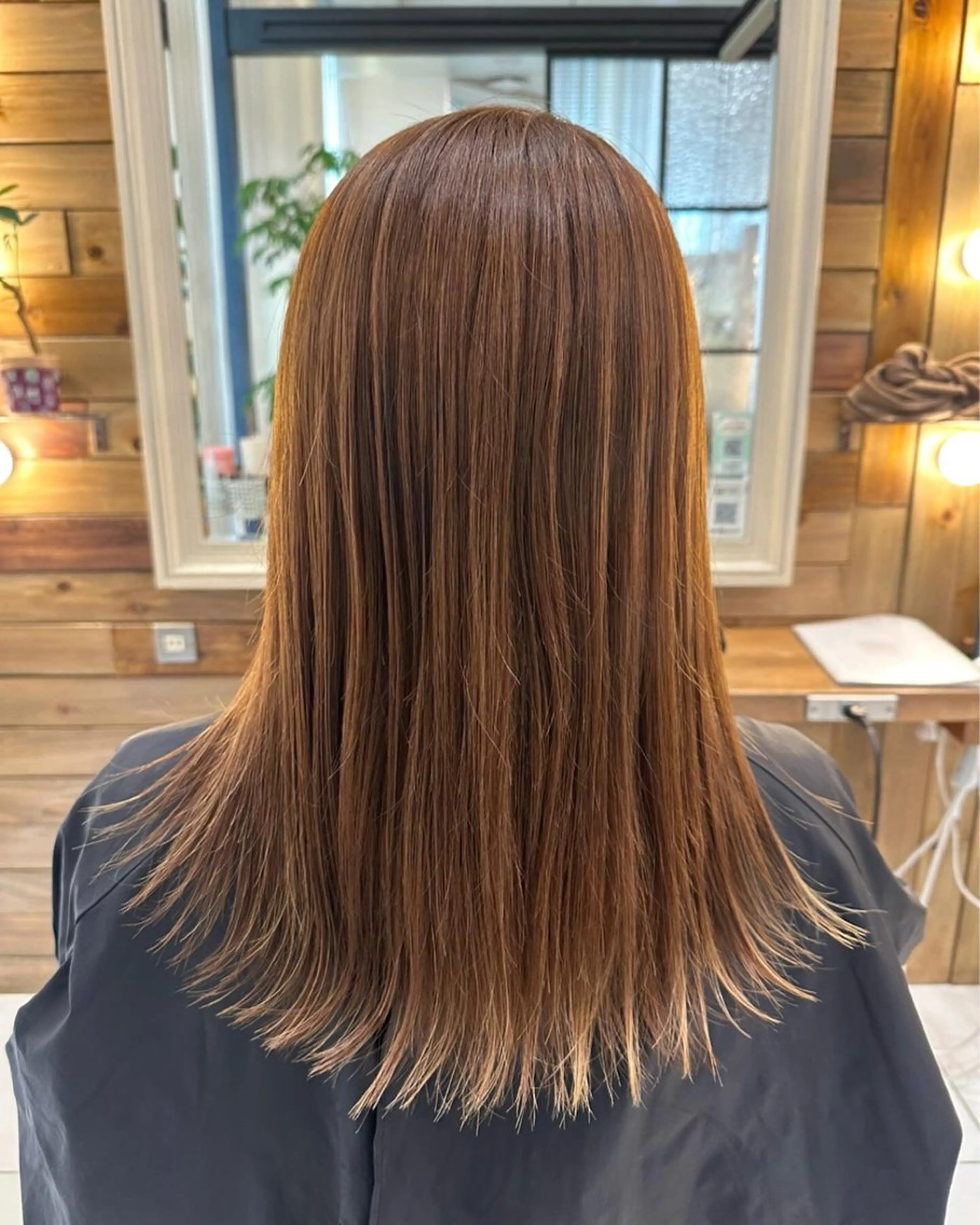 セミロング カラー Ancheri by flammeum戸塚店所属・ひな/ボブカット/ ブリーチなしWカラーのヘアスタイル