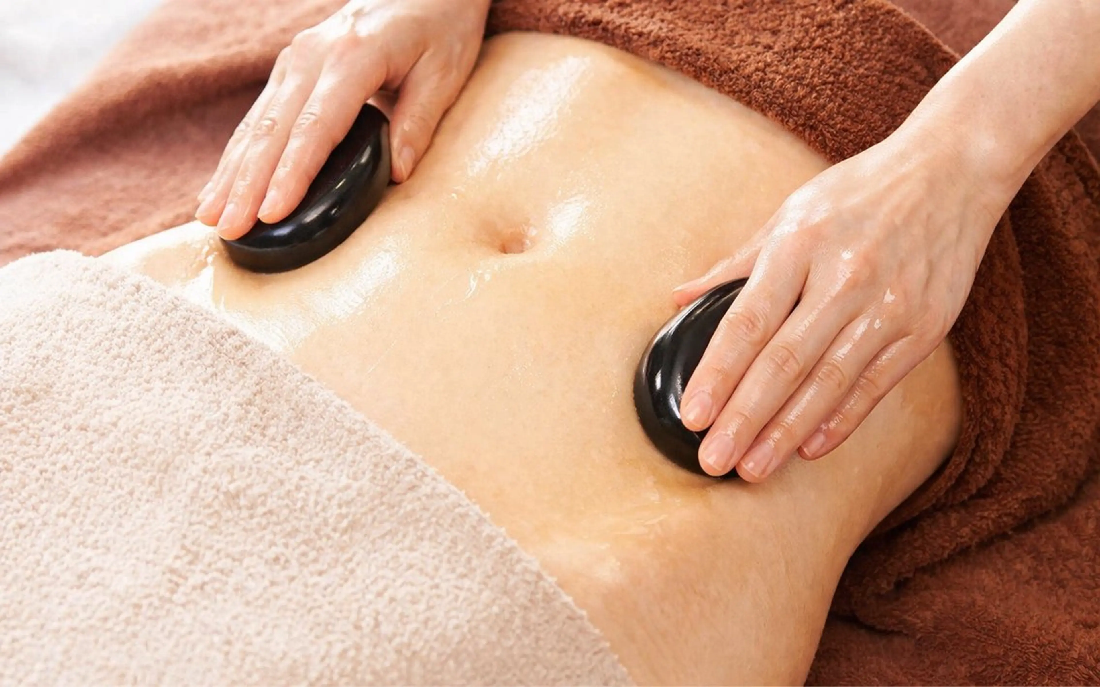 子宮矯正/腸揉み/ シュガーリング脱毛のエステ・リラクイメージ