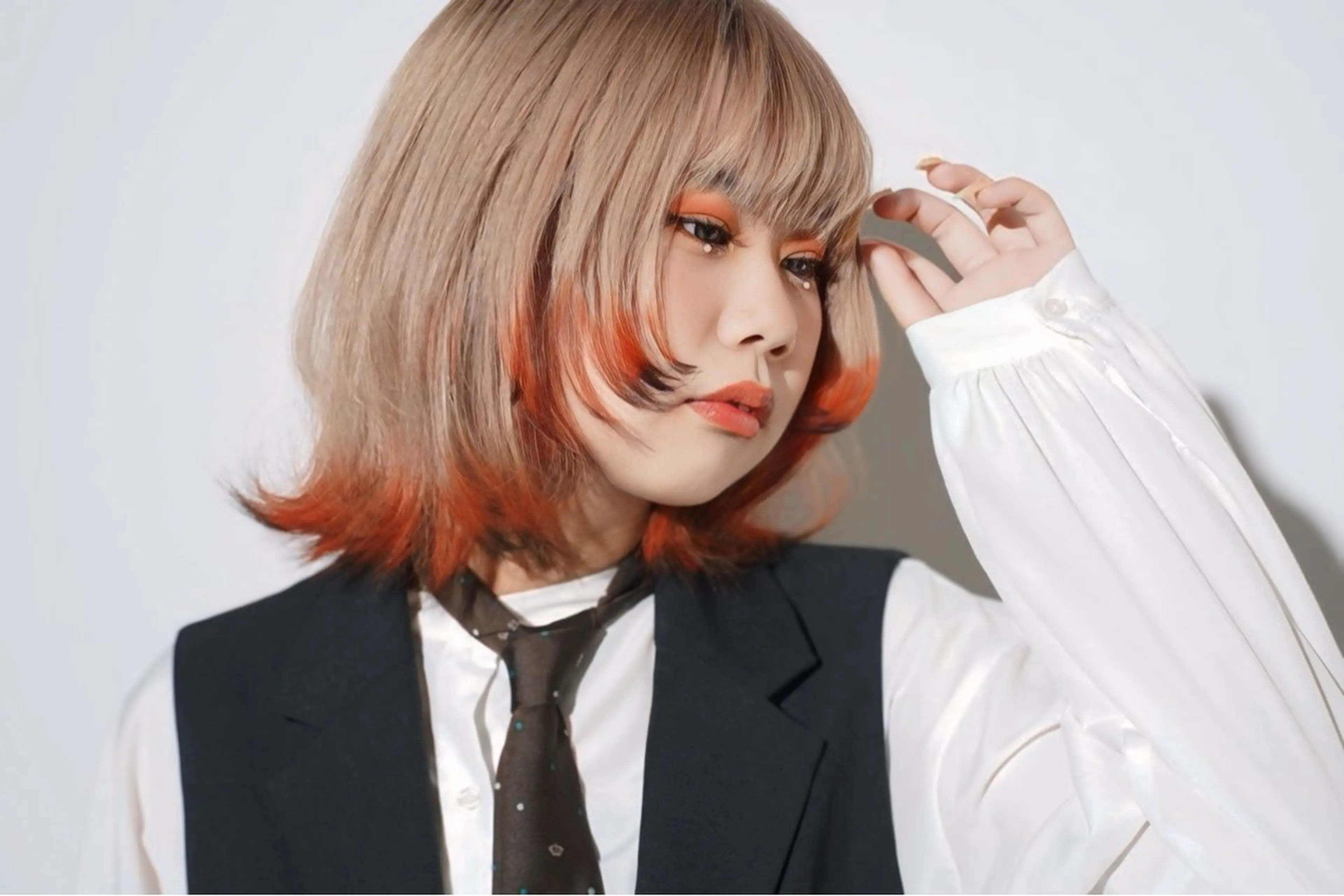 ミディアム カラー ヘアカラー トリートメント LIFE 本店所属・ブリーチ🌈レイヤー カット/小林達哉のヘアスタイル