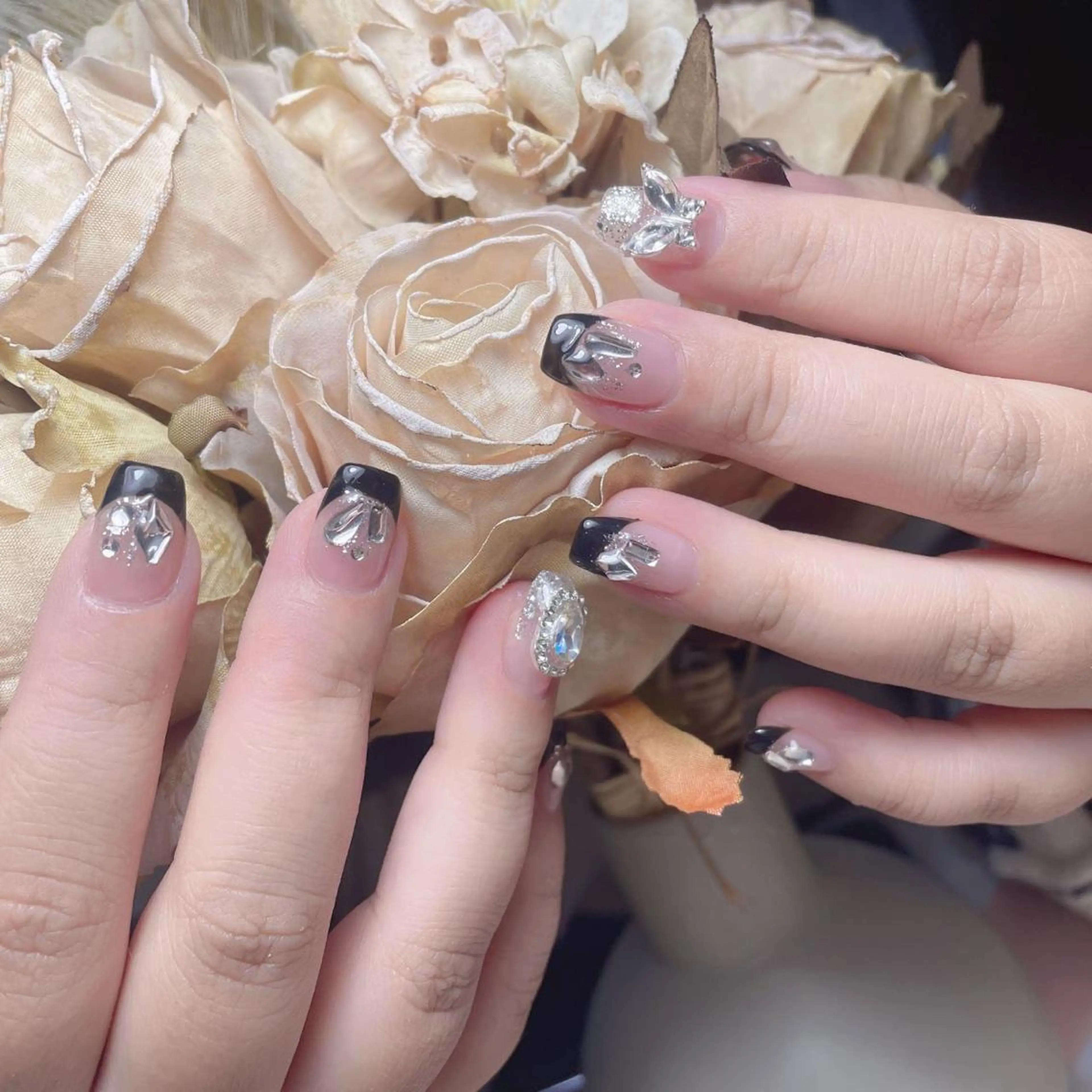 ネイル ハンドネイル uuネイルサロン所属・uu ネイルサロン関内🌼のネイルデザイン