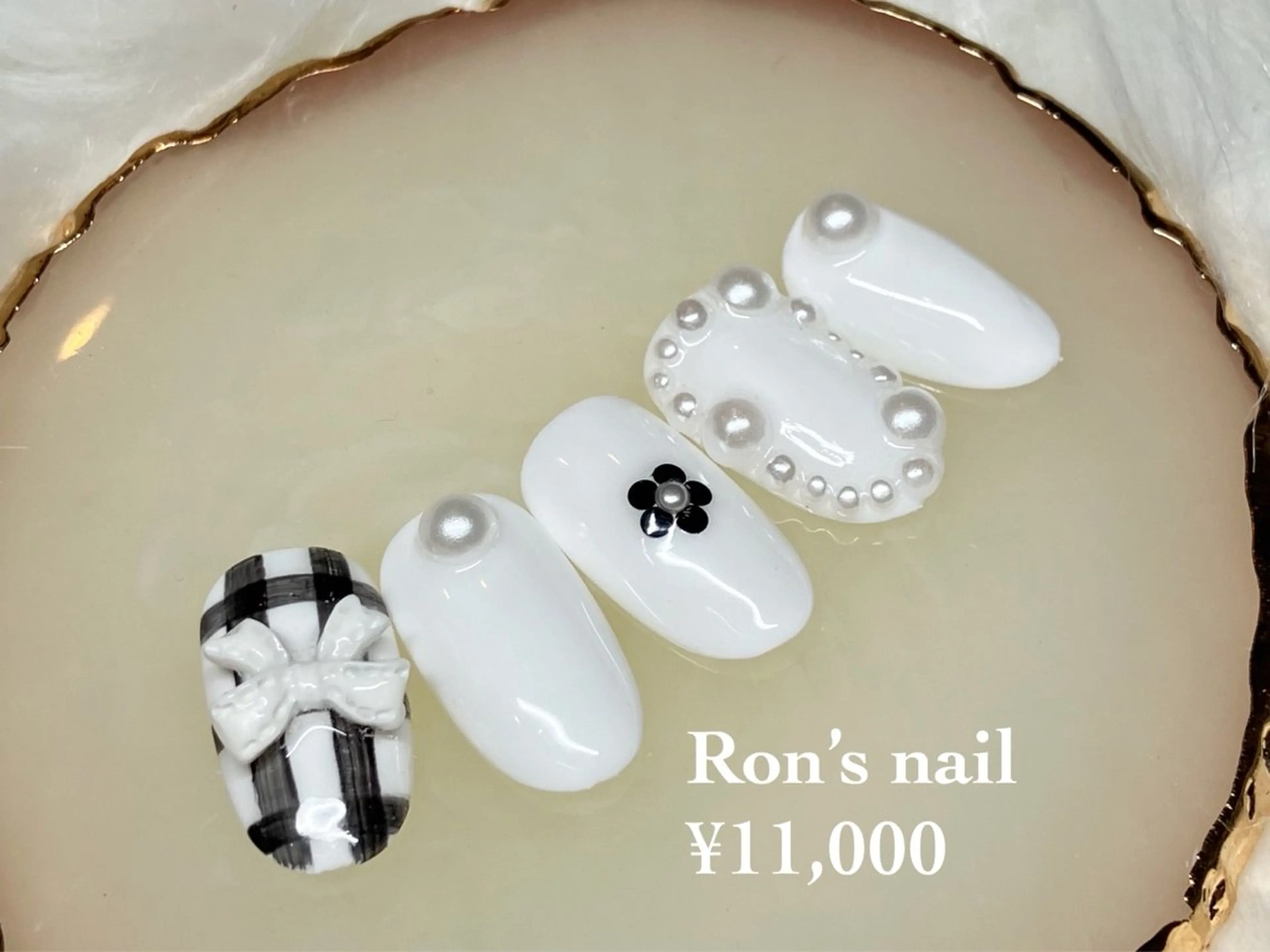 ネイル Ron's 成田のネイルデザイン