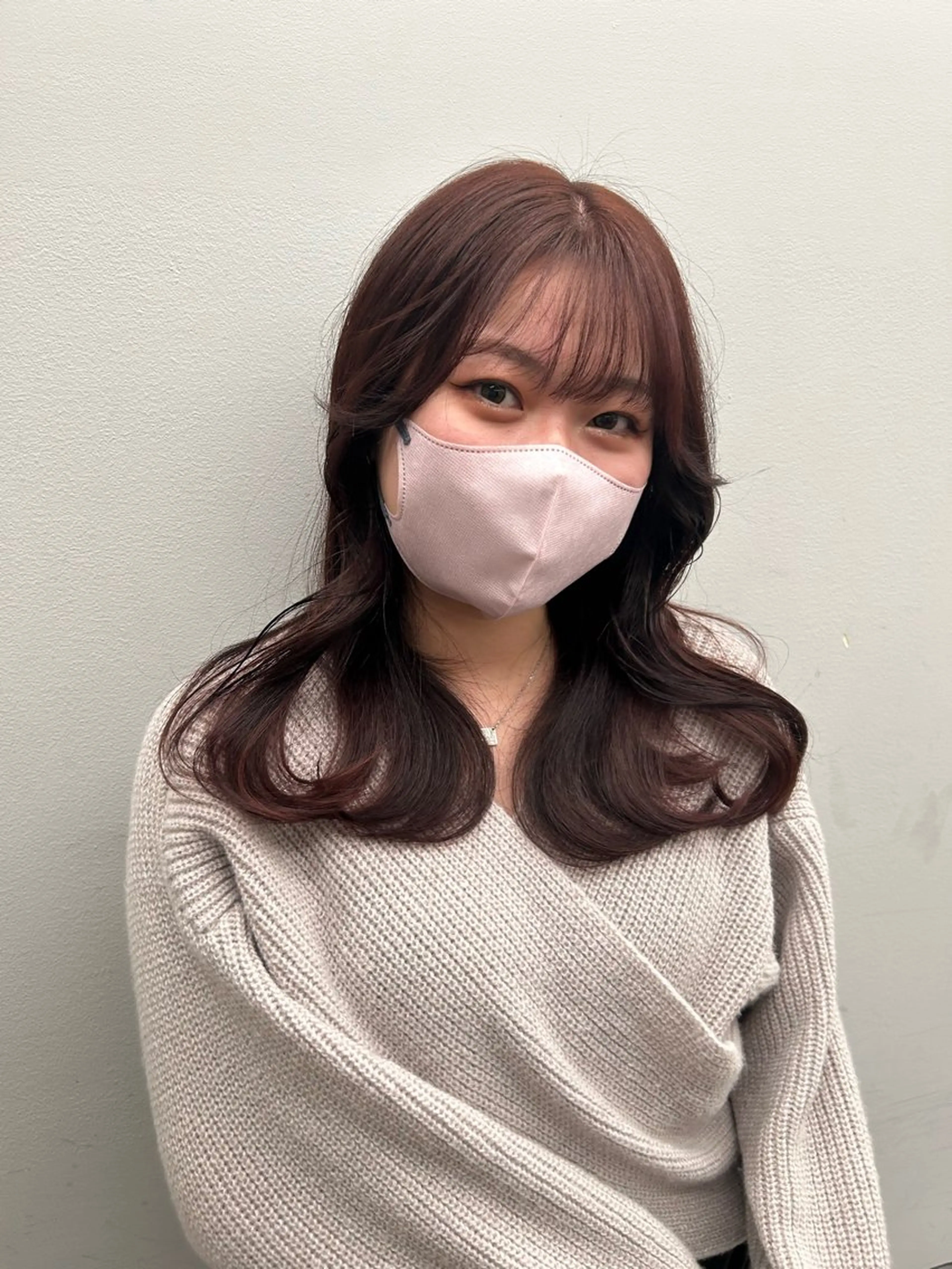 セミロング カット ヘアカラー トリートメント ヘアセット 韓国ネイル🤍 イワサキ　リコ🍒のネイルデザイン