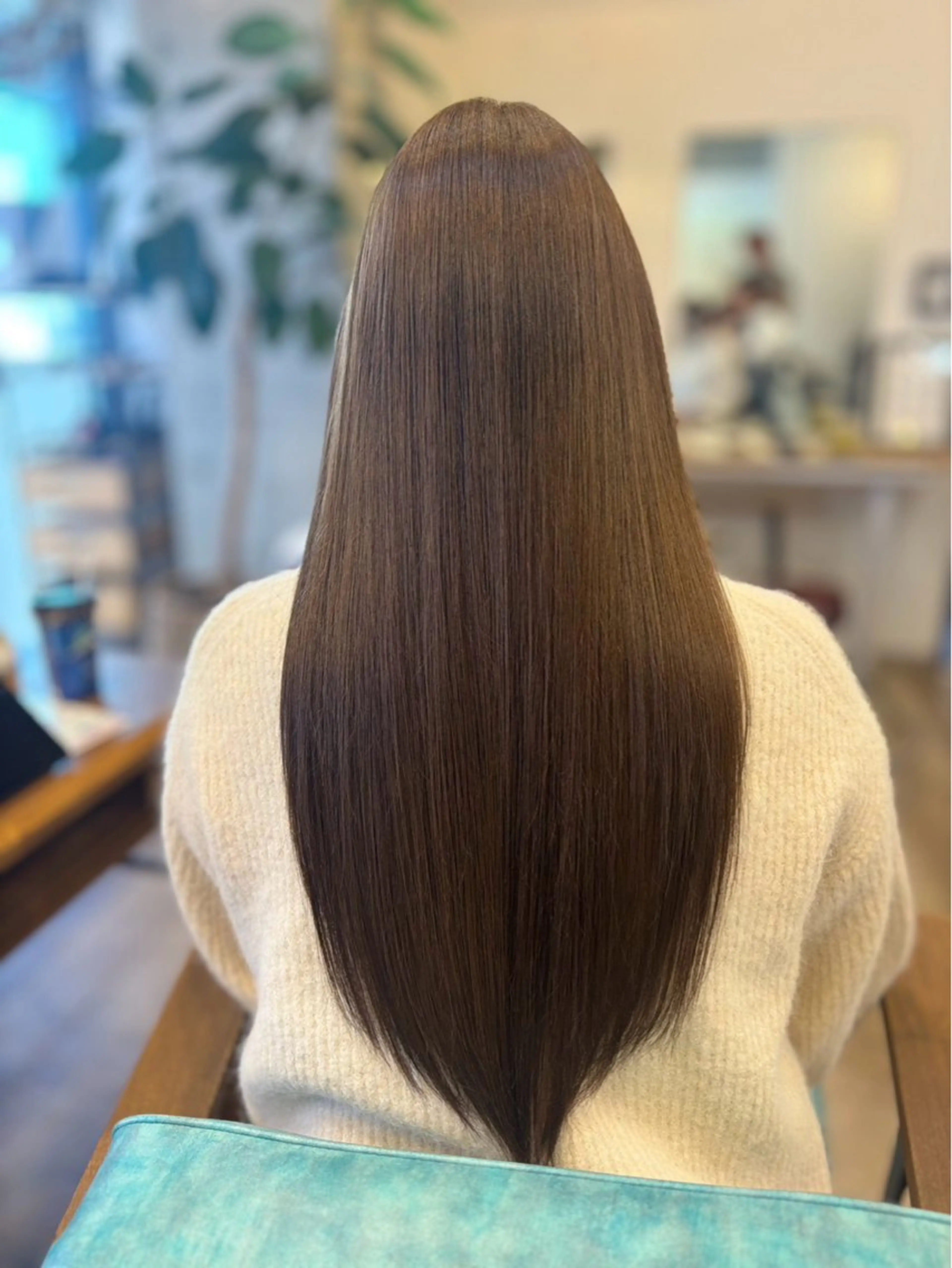 ロング カット ヘアカラー トリートメント Liere YUMAのヘアスタイル