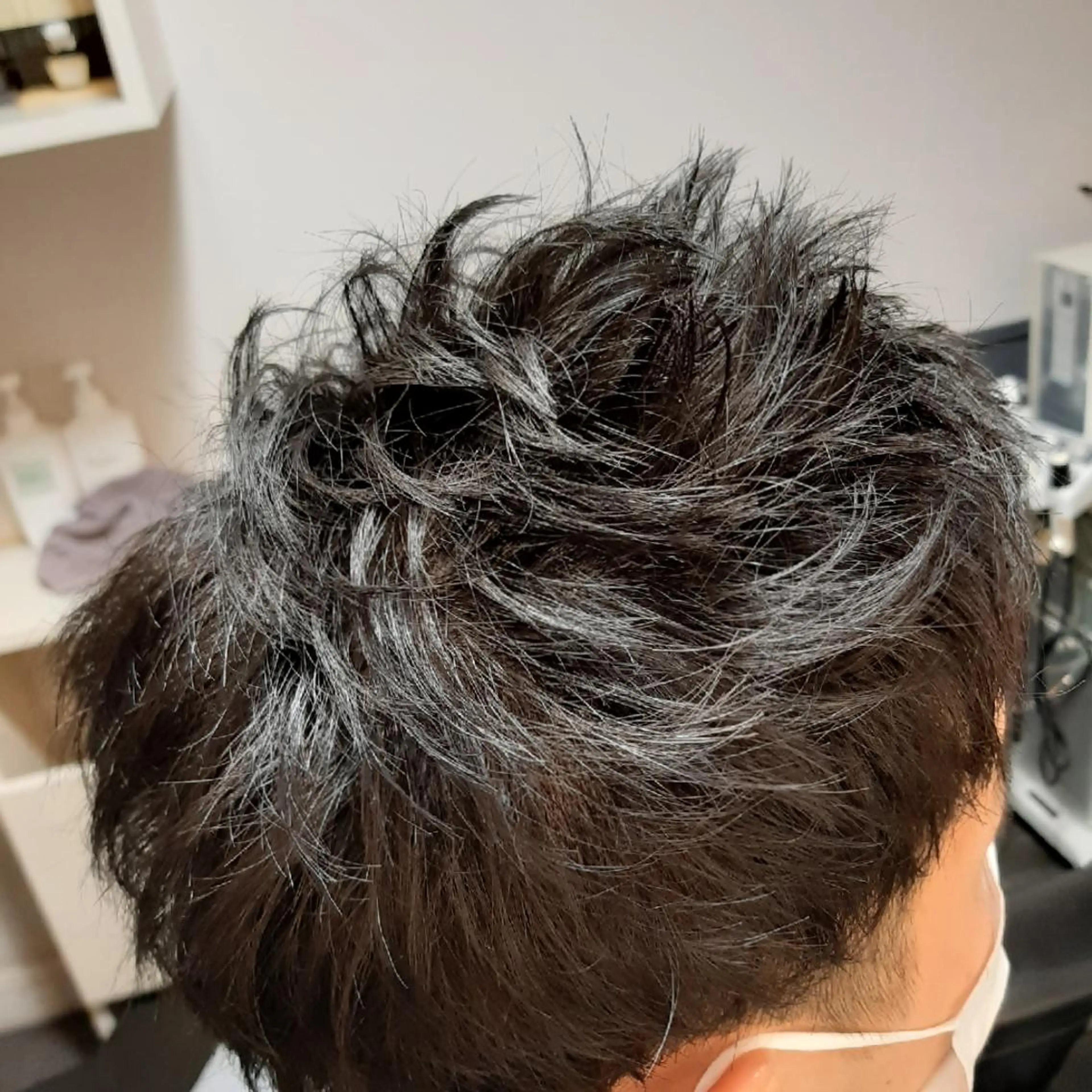 ショート ラヴィ・ザ・バーバー所属・佐々木 良佑のヘアスタイル