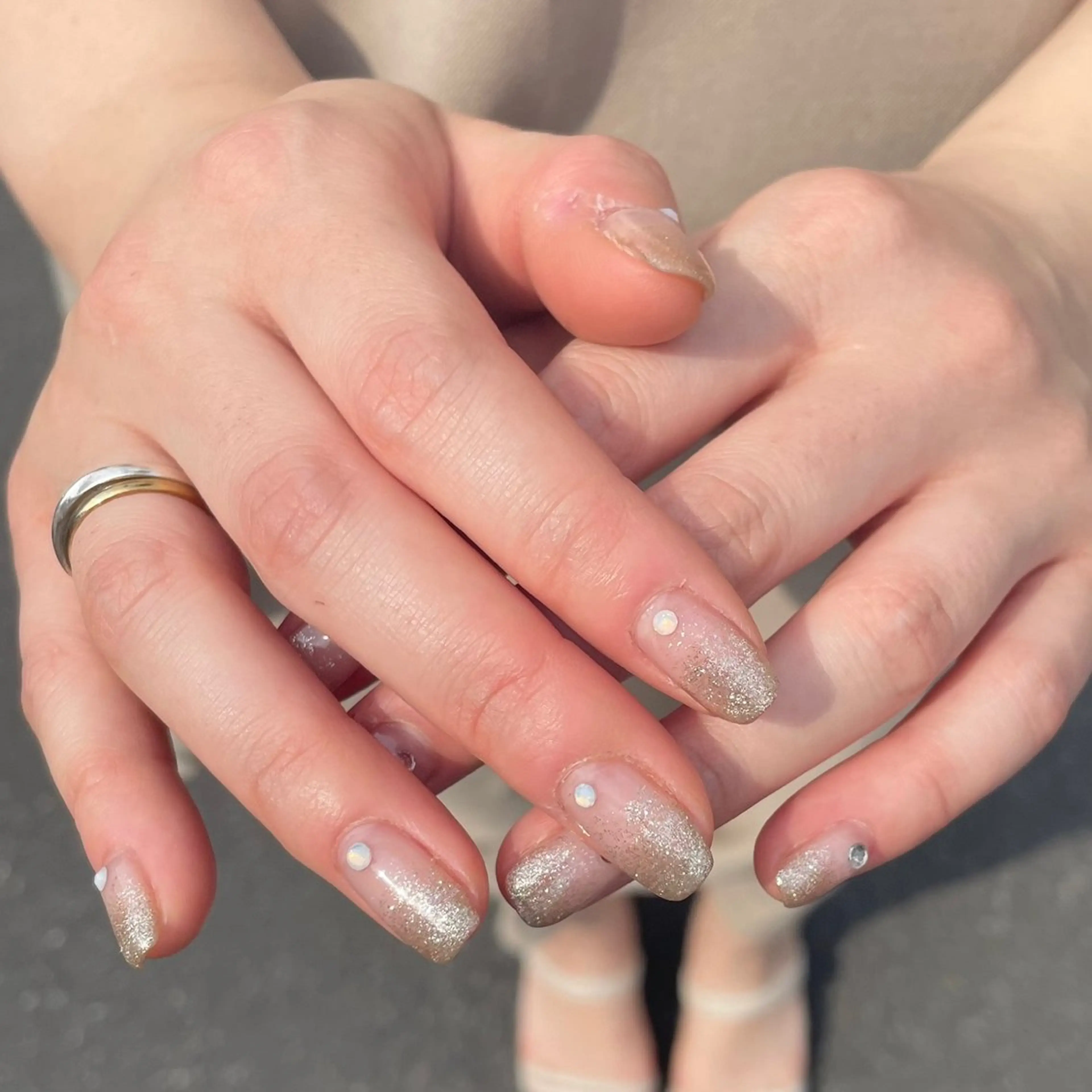 セミロング カラー パーマ ヘアアレンジ メンズ グラデーションカラー mona/ ストレートスタイル✨のヘアスタイル