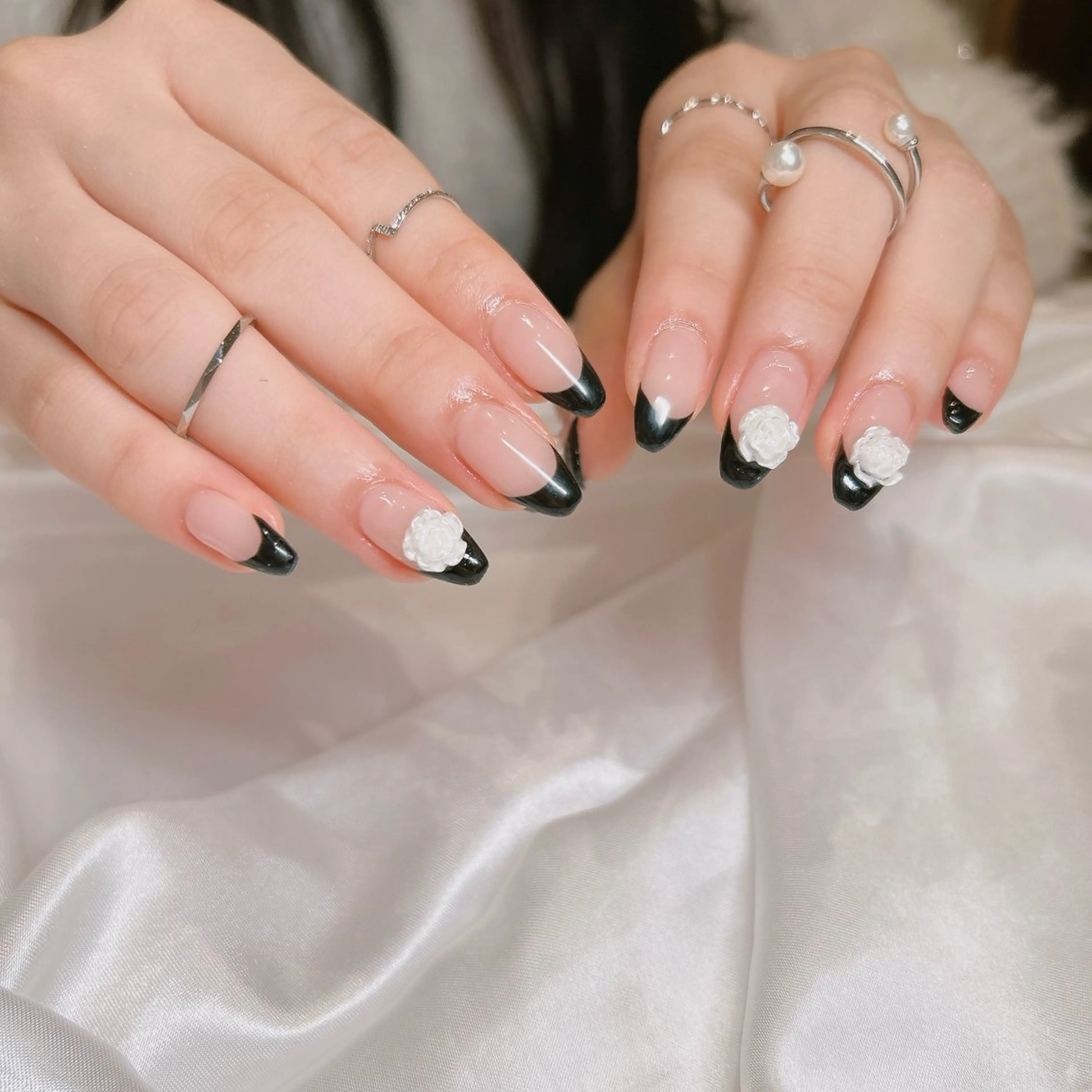 ネイル フレンチネイル ハンドネイル junna のぞいてねのネイルデザイン