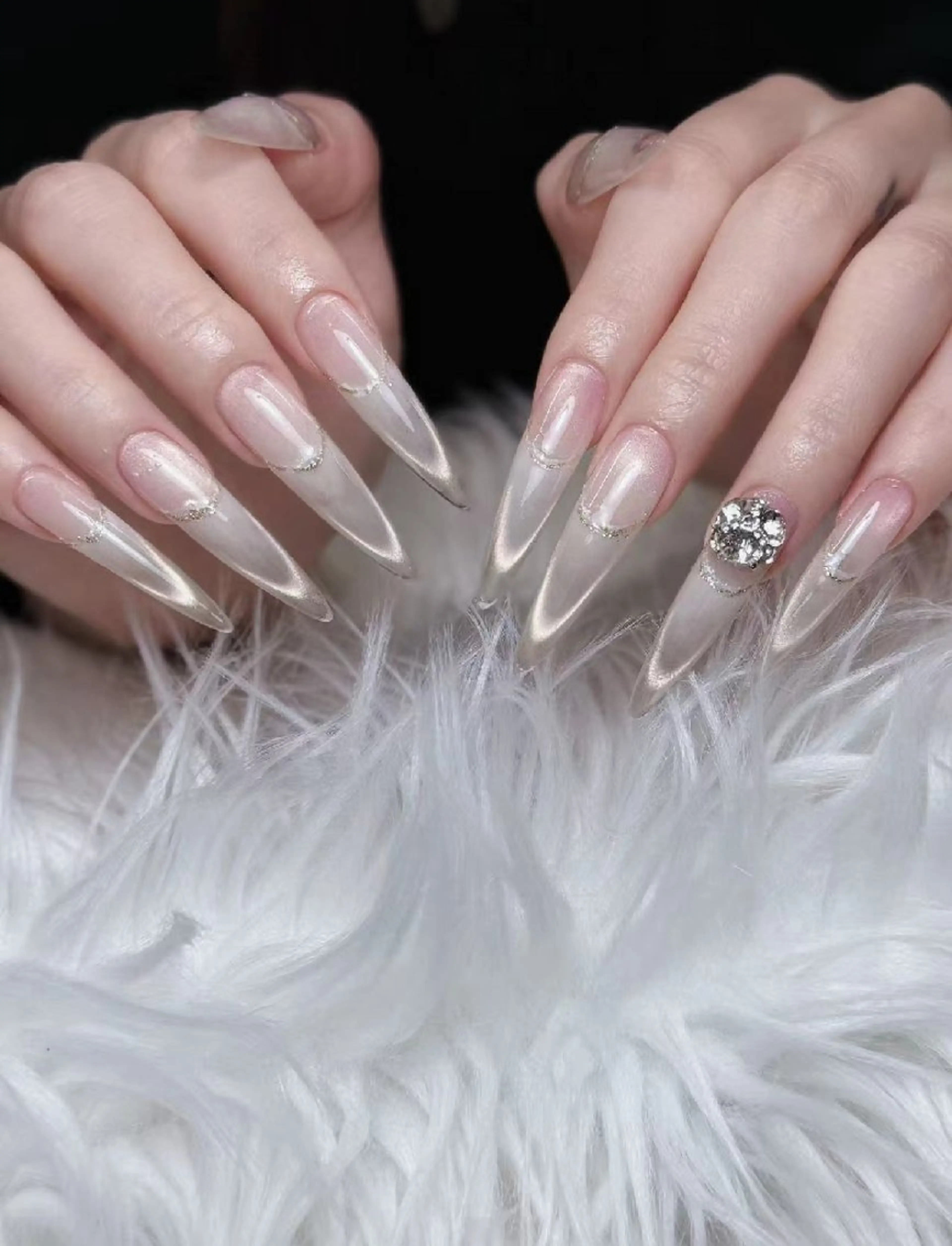 ネイル ENsalon AKIRAのネイルデザイン