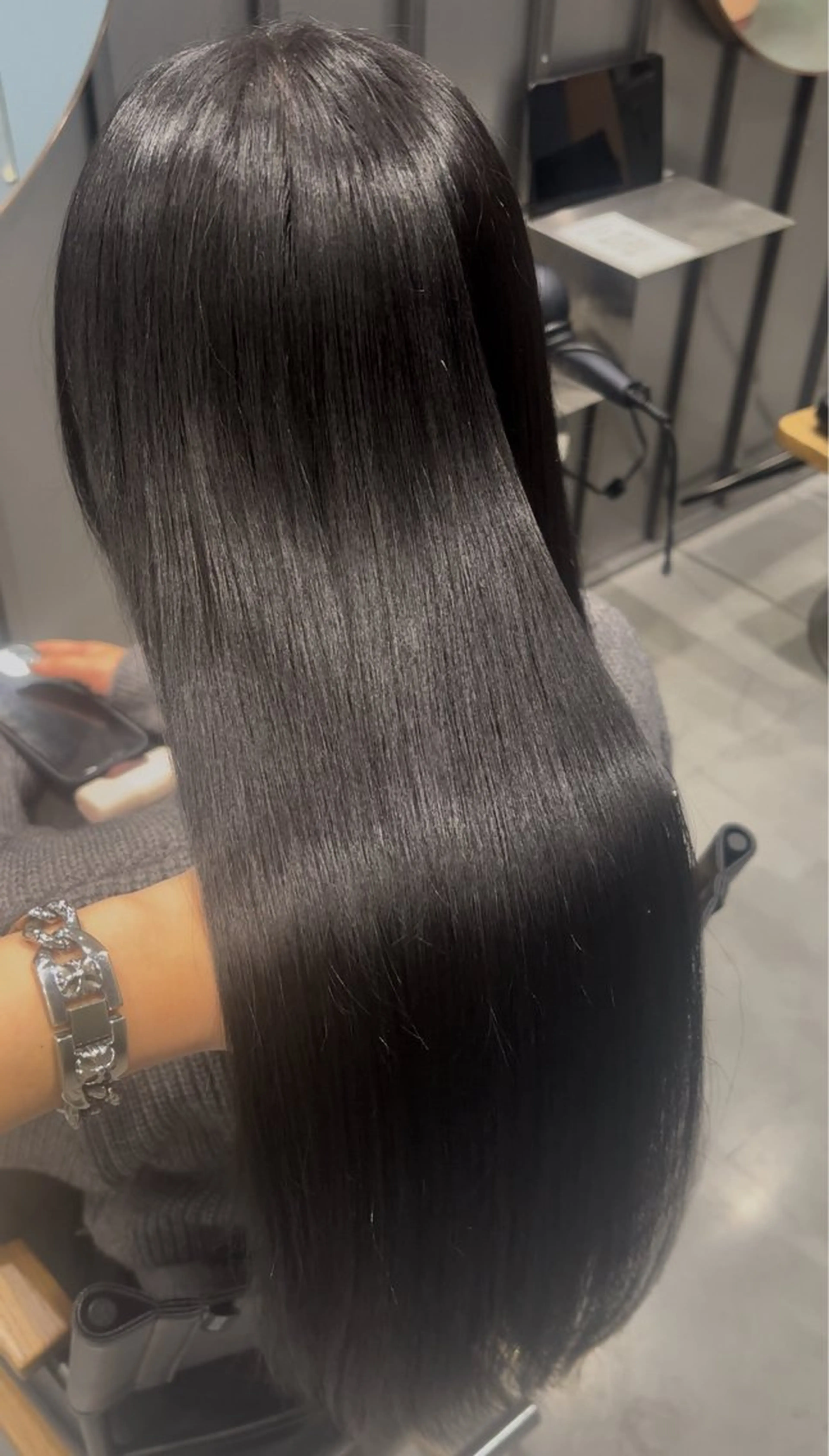 カラー ヘアカラー 🐈‍⬛JUMI /透明感カラー/🩶のヘアスタイル