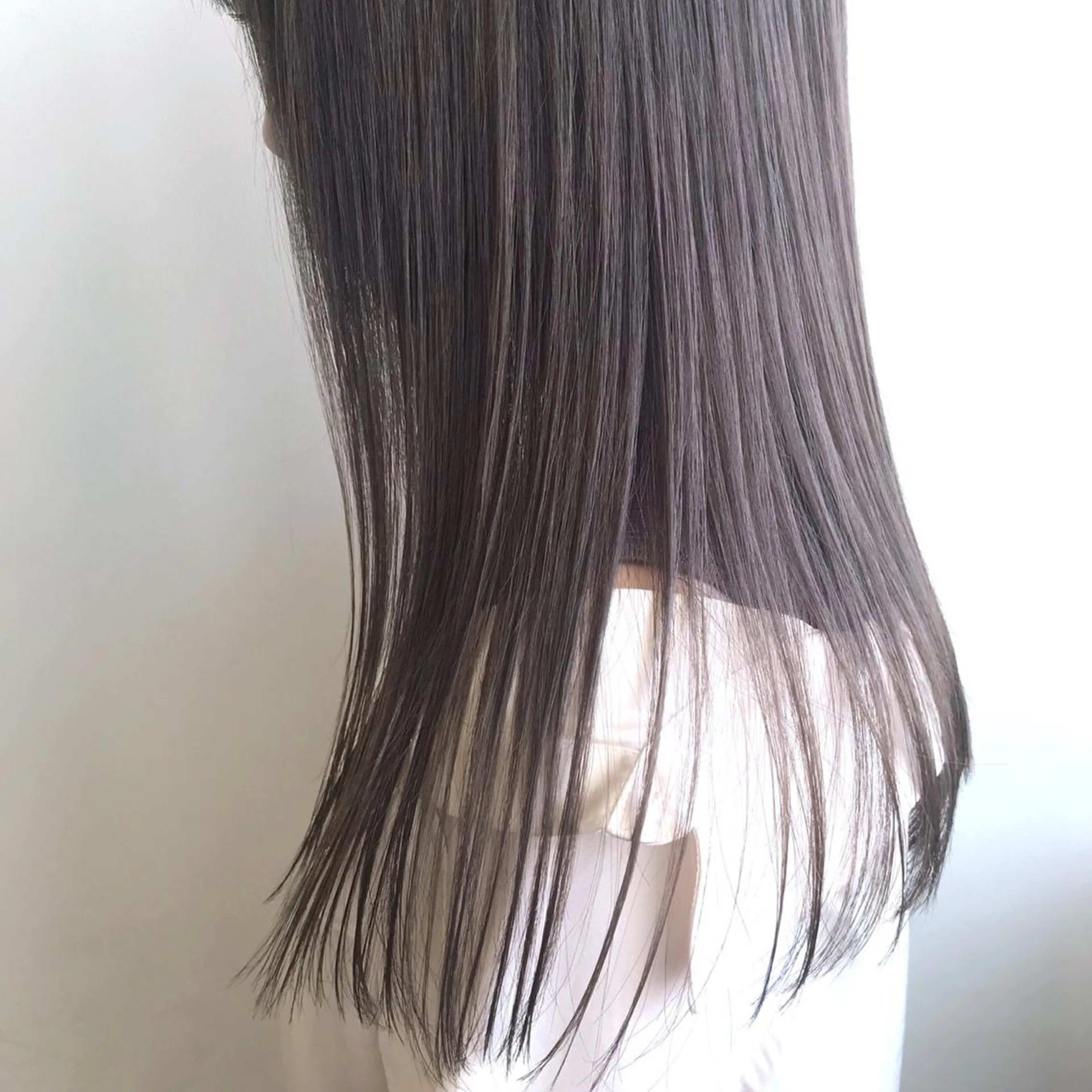 ロング カラー グランジヘア 無造作ヘアHYUGAのヘアスタイル