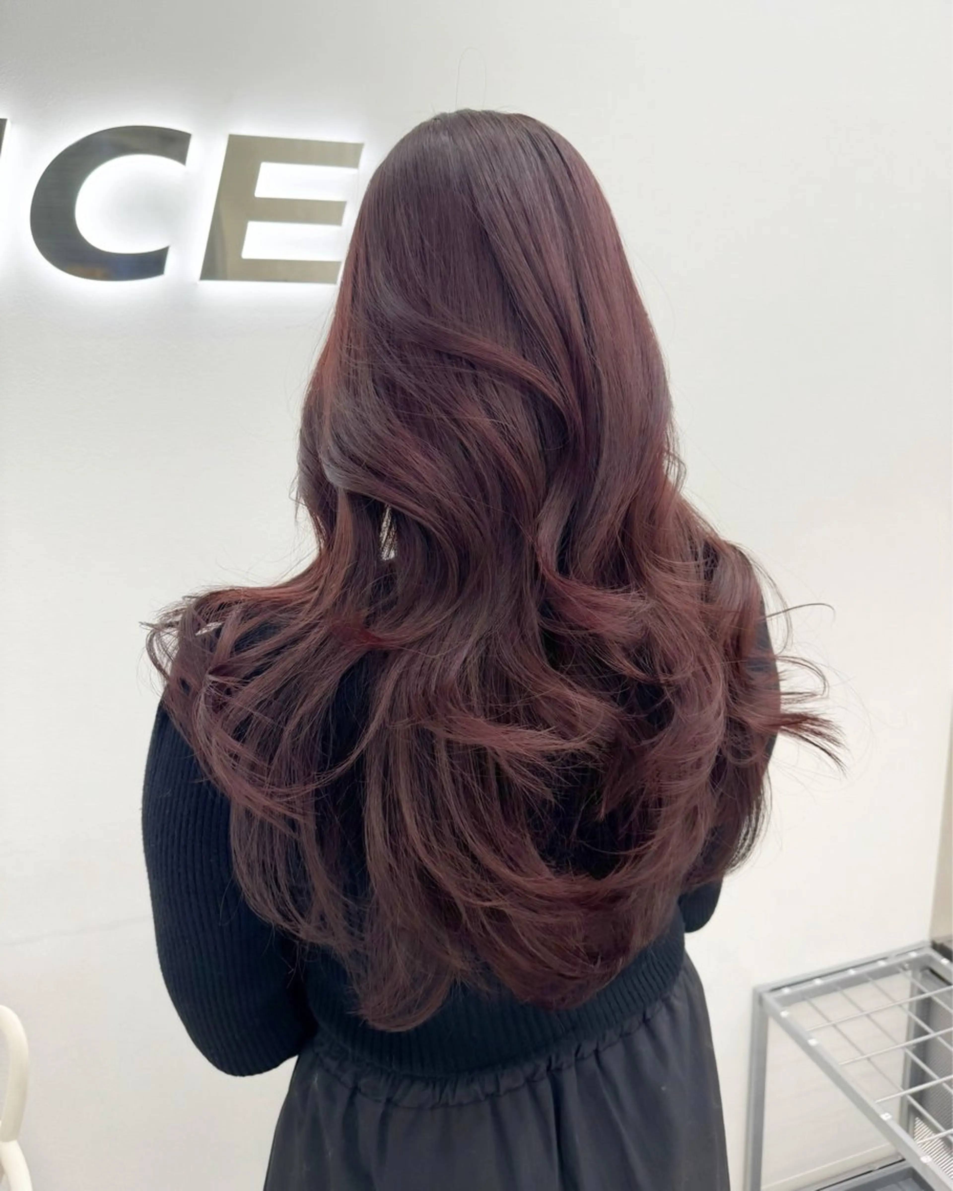 ロング カラー 大人っぽ韓国レディ レイヤー🤍渋谷のヘアスタイル