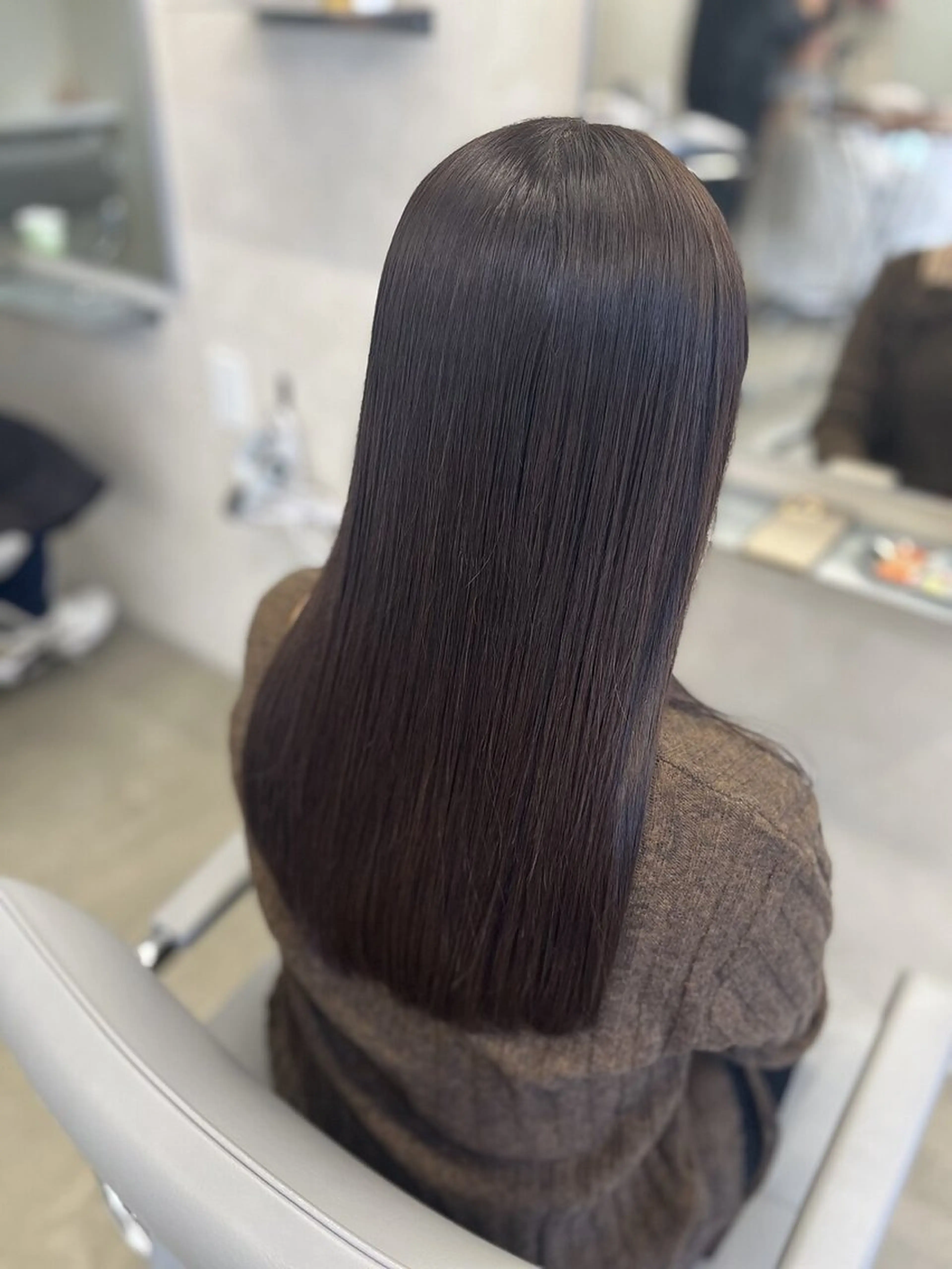 カラー 黒髪 グレージュ カット ヘアカラー unique KOBE【ユニックコウベ】所属・モデル様大募集🎀 藤岡瑞穂のヘアスタイル