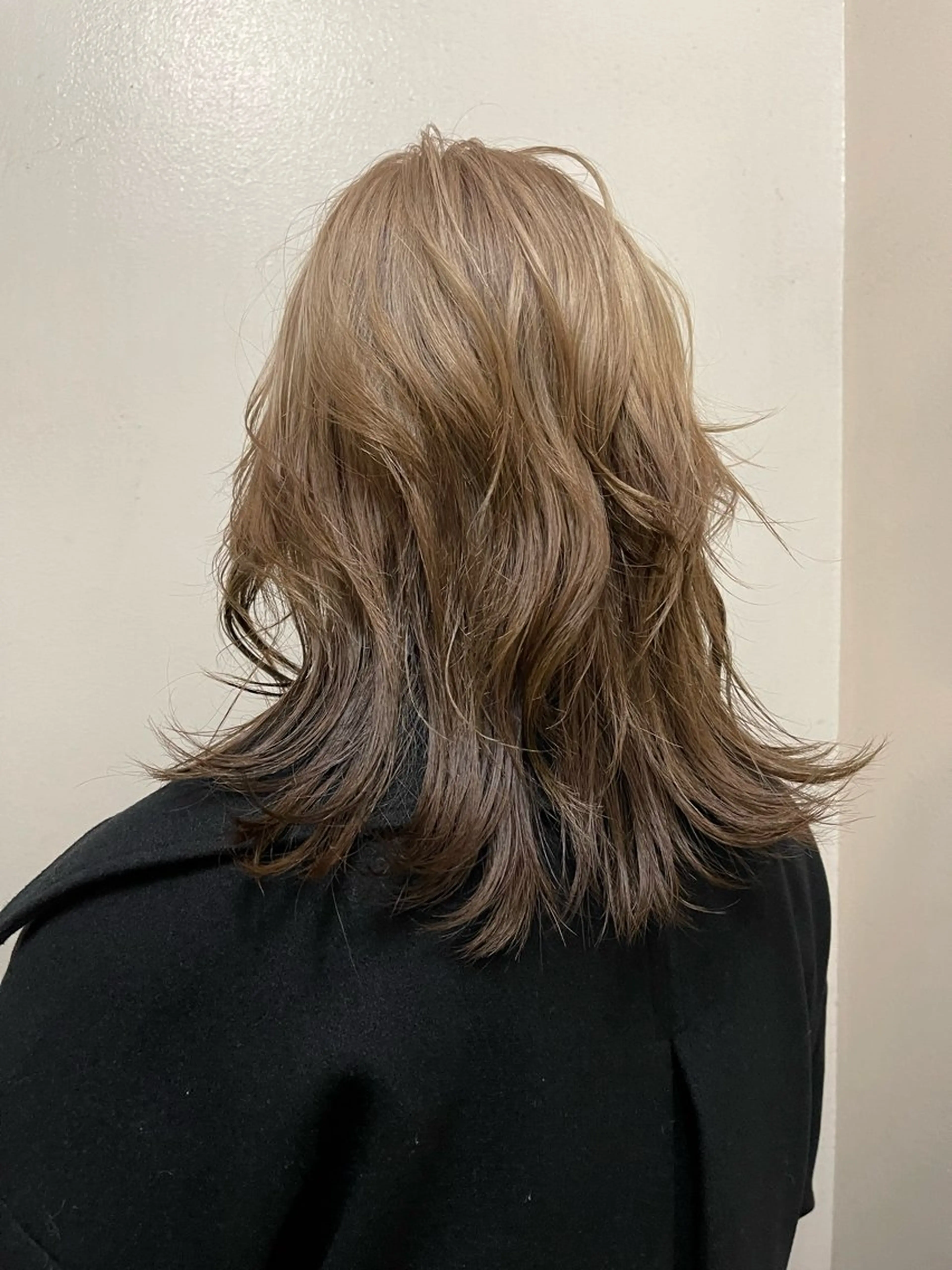 セミロング カラー メンズ メンズブリーチ メンズインナーカラー ブリーチ ケアブリーチ デザインカラー カット ヘアカラー トリートメント ヘアセット 安部佑哉/ハイトーン /レイヤー/グランジのヘアスタイル