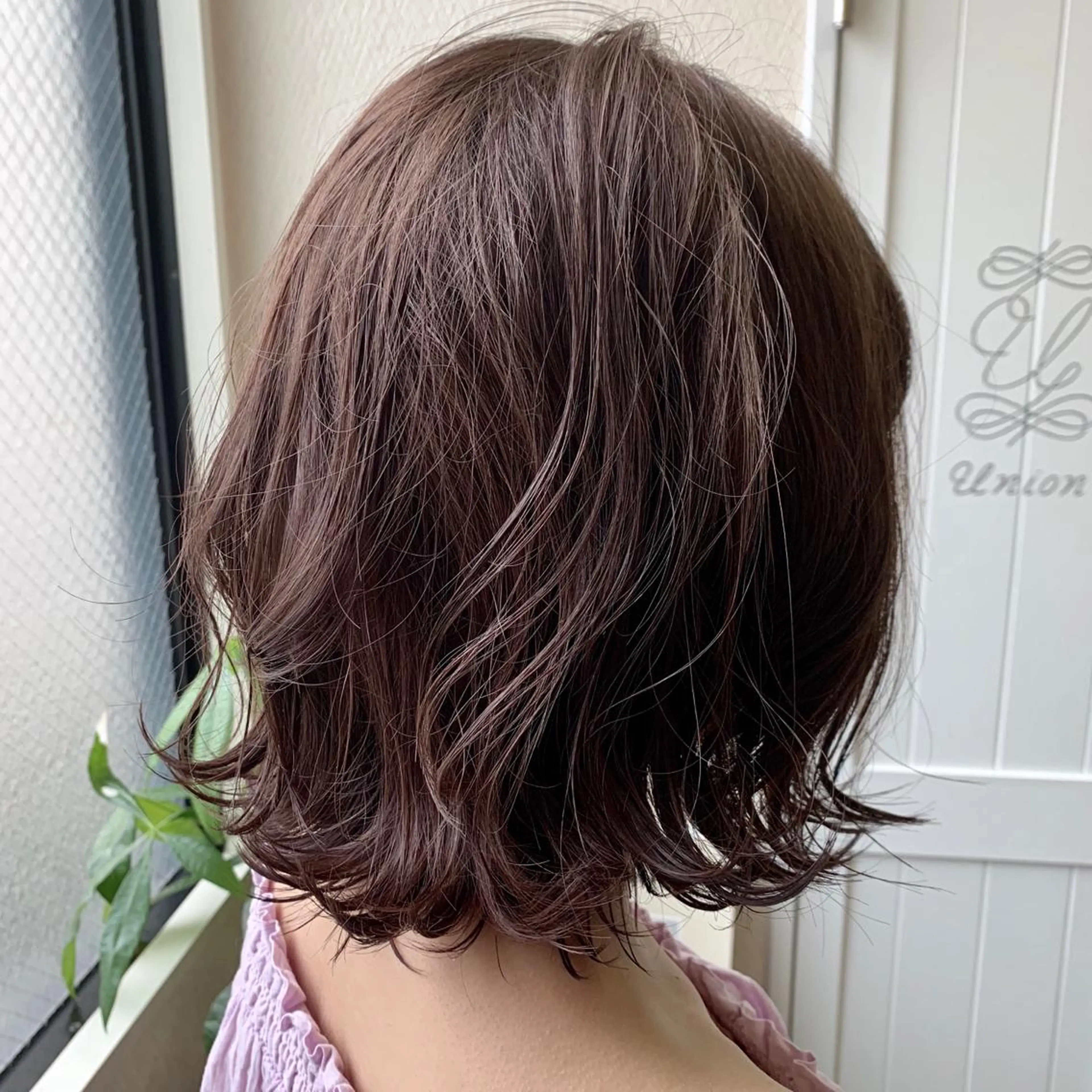 ミディアム カラー ベージュカラー ミルクティーベージュ 江上拓郎/ショート /酸性ストレートのヘアスタイル