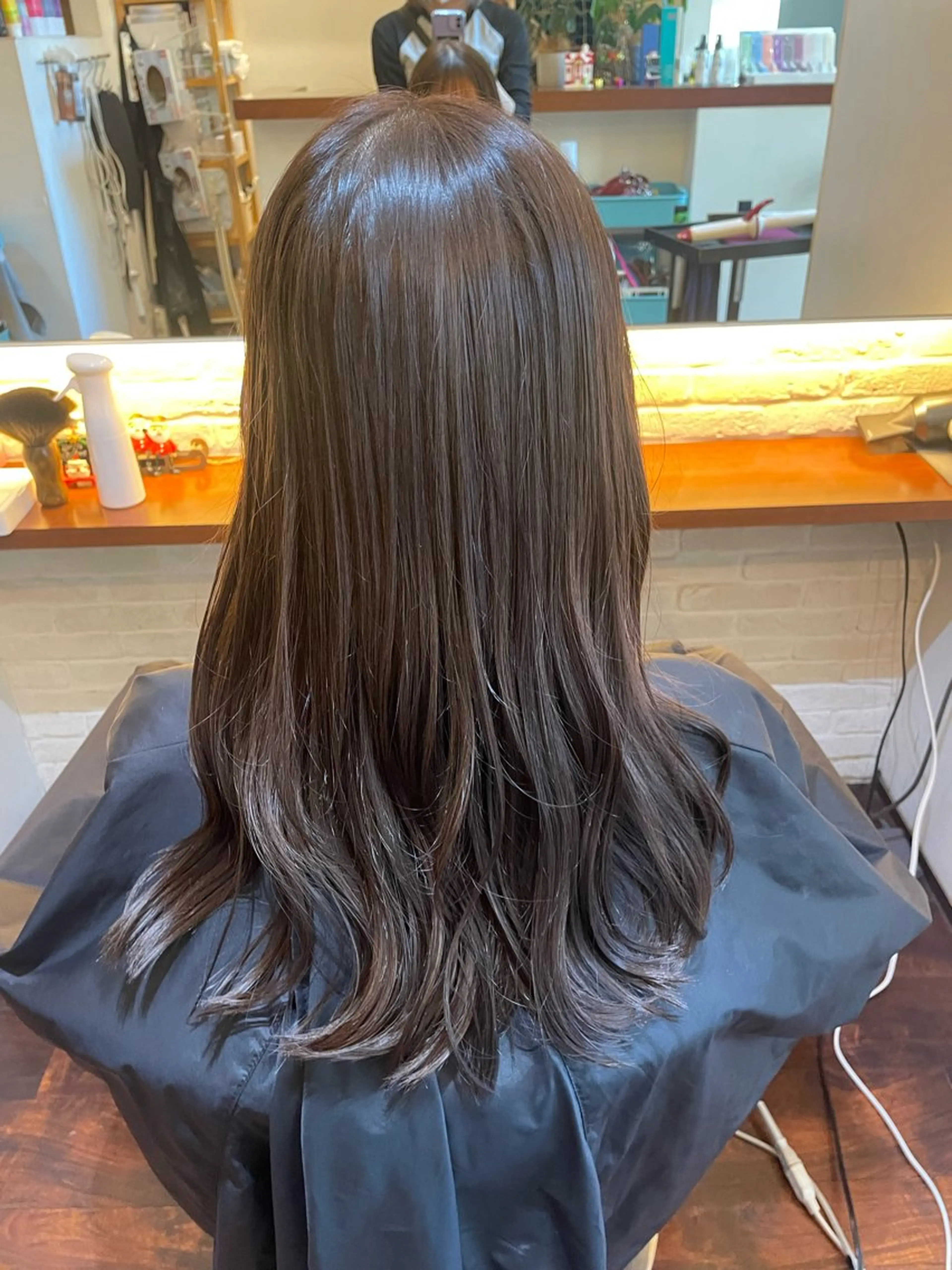 カラー CoCooN nanamiのヘアスタイル