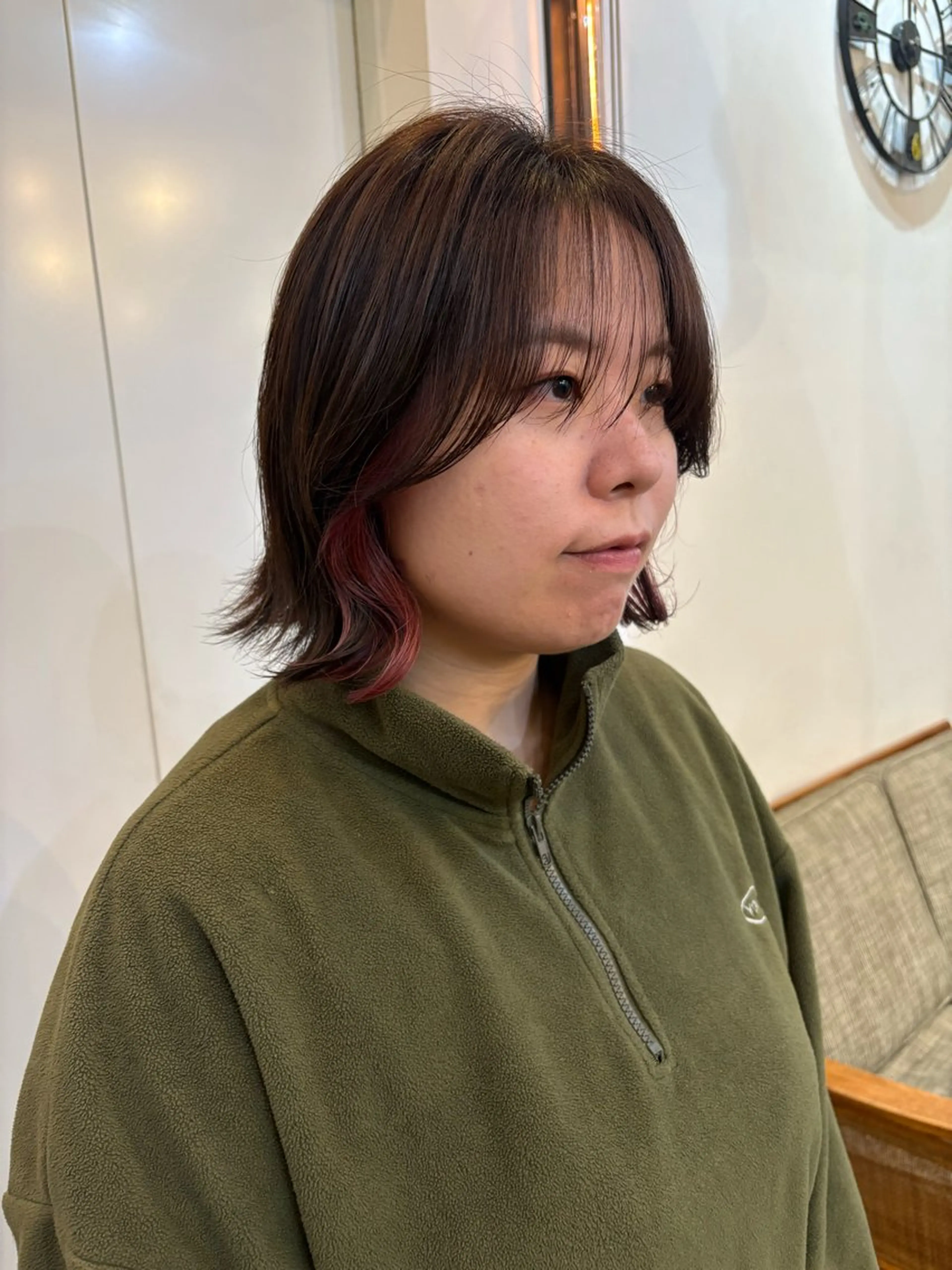 ミディアム カラー ブリーチ イヤリングカラー ピンクカラー 似合わせカット‪// 鶴我万唯華のヘアスタイル