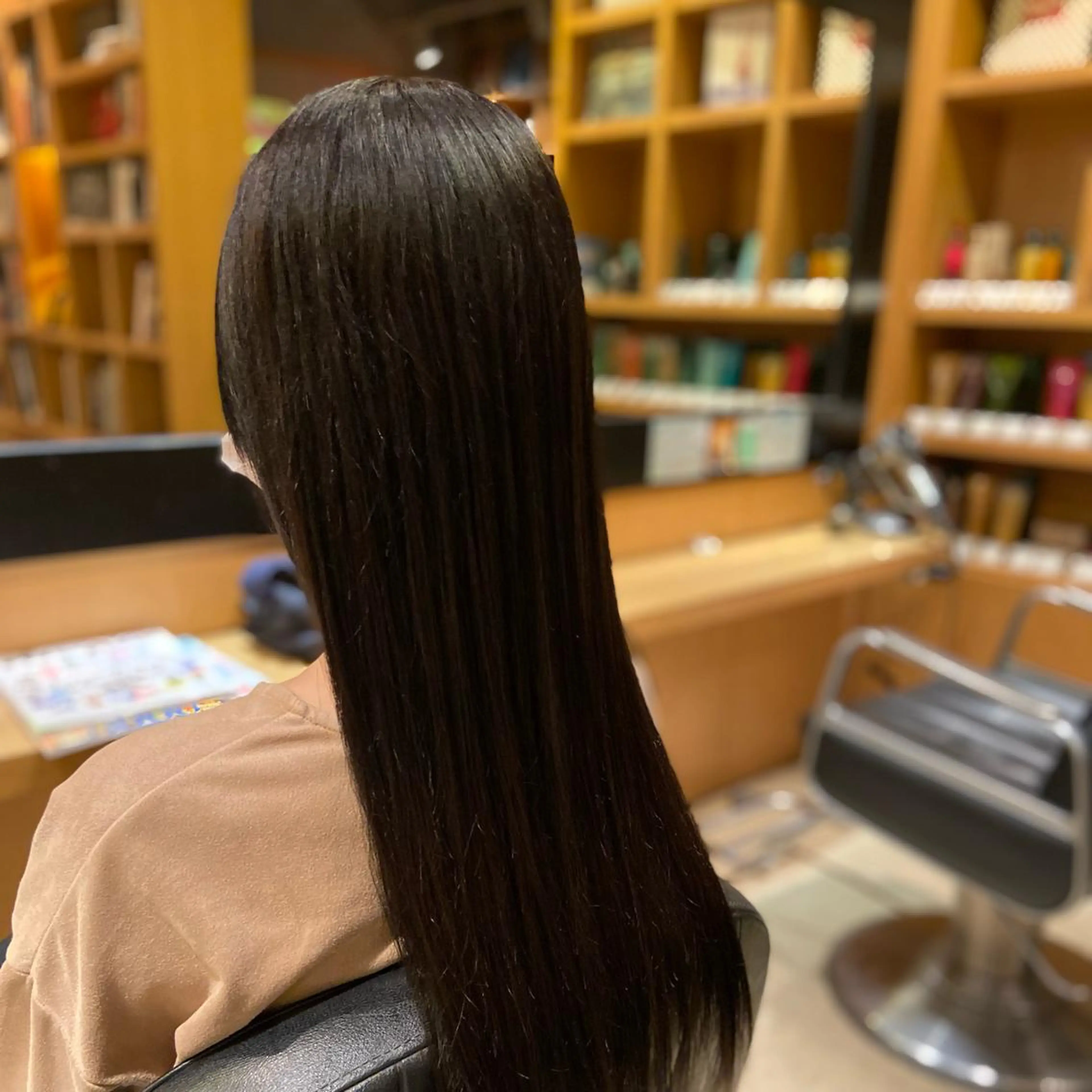 ロング カラー 黒髪 ブルーカラー ハイライトカラー ハイライト organic life所属・IWASHITA TAKESHIのヘアスタイル