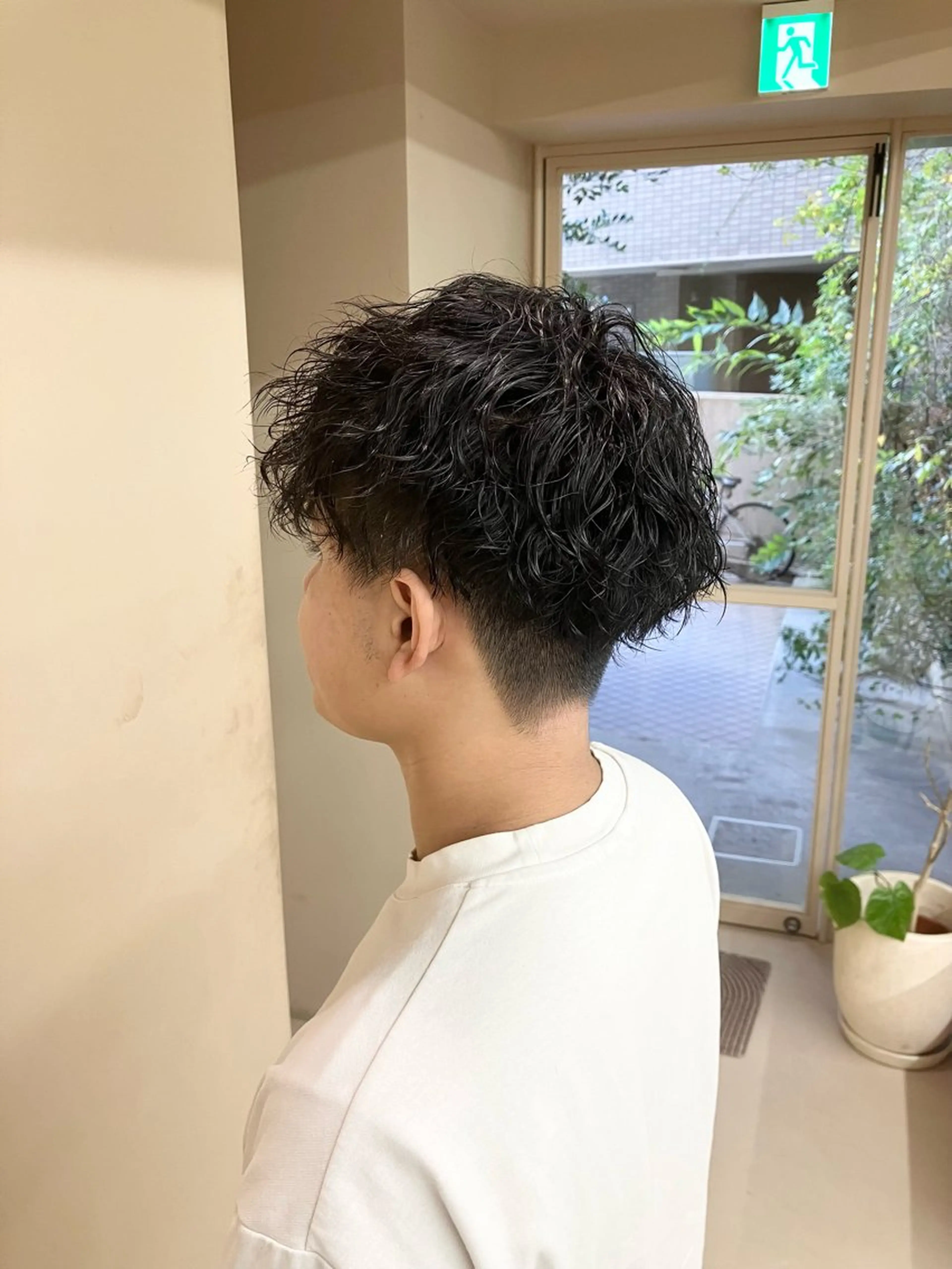 パーマ メンズ カット パーマ トリートメント メンズパーマ/ 岩本遼のヘアスタイル