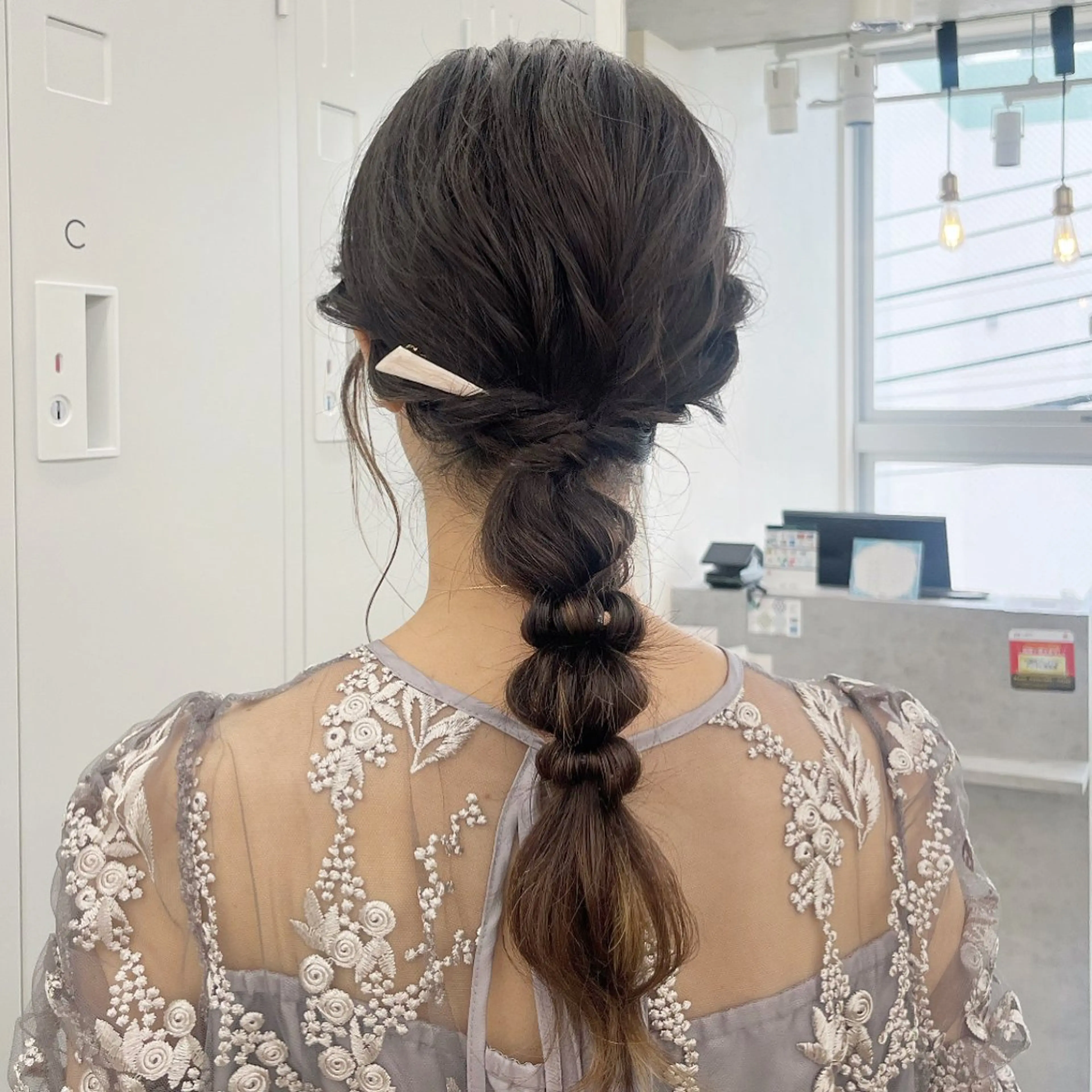 ロング ヘアアレンジ ユイナ 🕊NaVI ベージュ/透明感のヘアスタイル