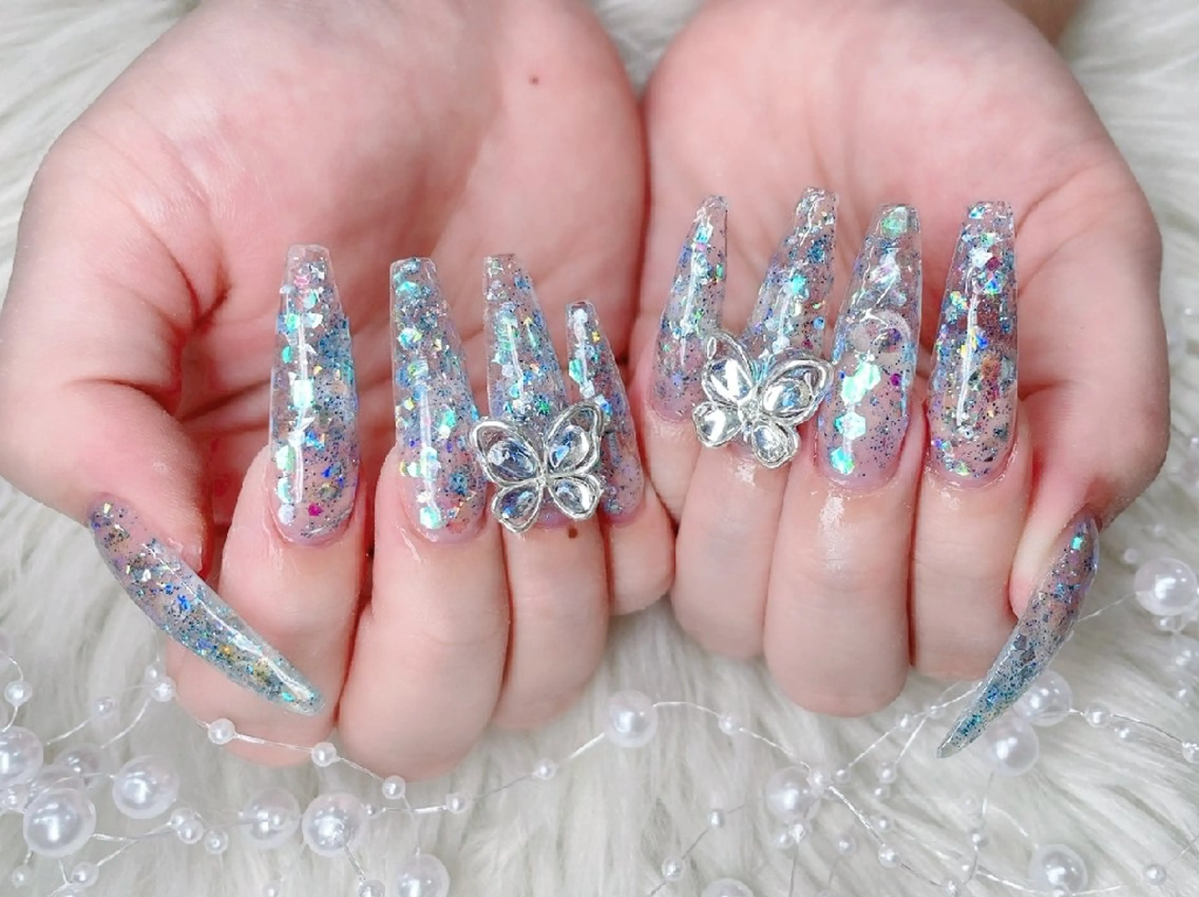 ネイル 長さ出し フラッシュネイル フレンチネイル キラキラネイル ラメ(グリッター) Chouette Nailのネイルデザイン