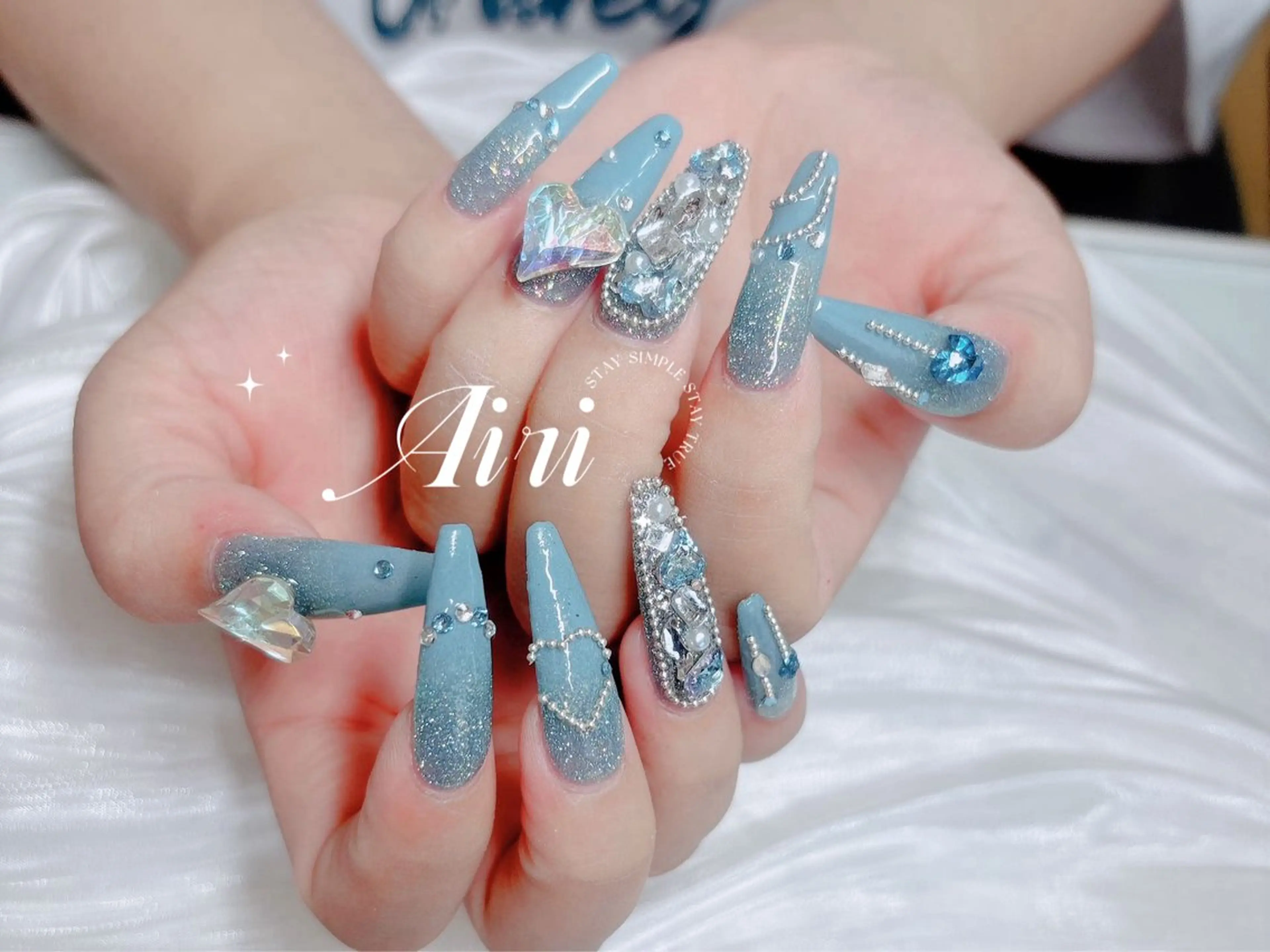 ネイル ネイルサロンAiri 長さ出し·シンプルのネイルデザイン