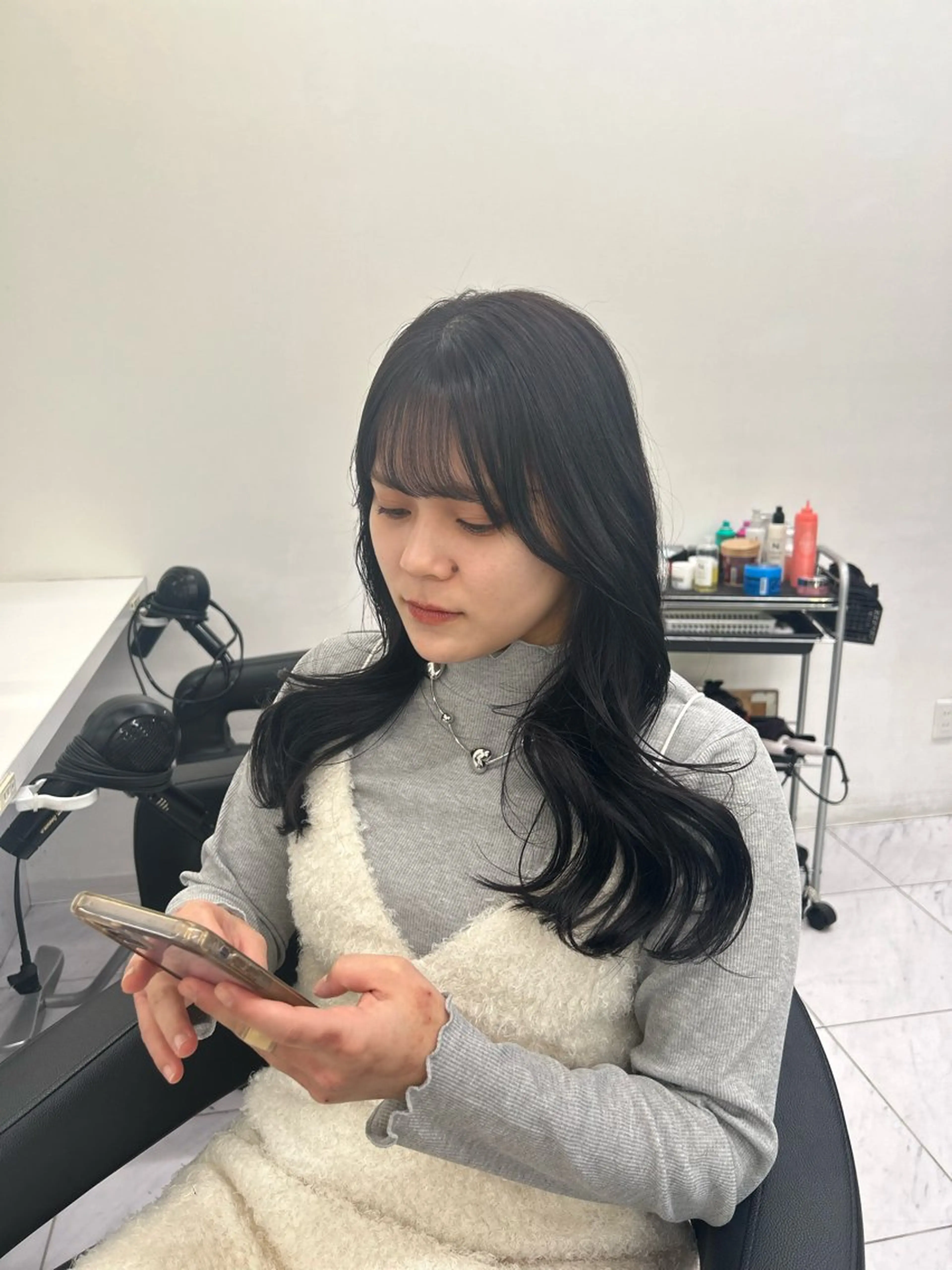 ロング カラー パーマ ヘアアレンジ メンズ キッズ カット ヘアカラー トリートメント ヘアセット ブリーチなしカラー/ ブラウン/レイヤーのヘアスタイル