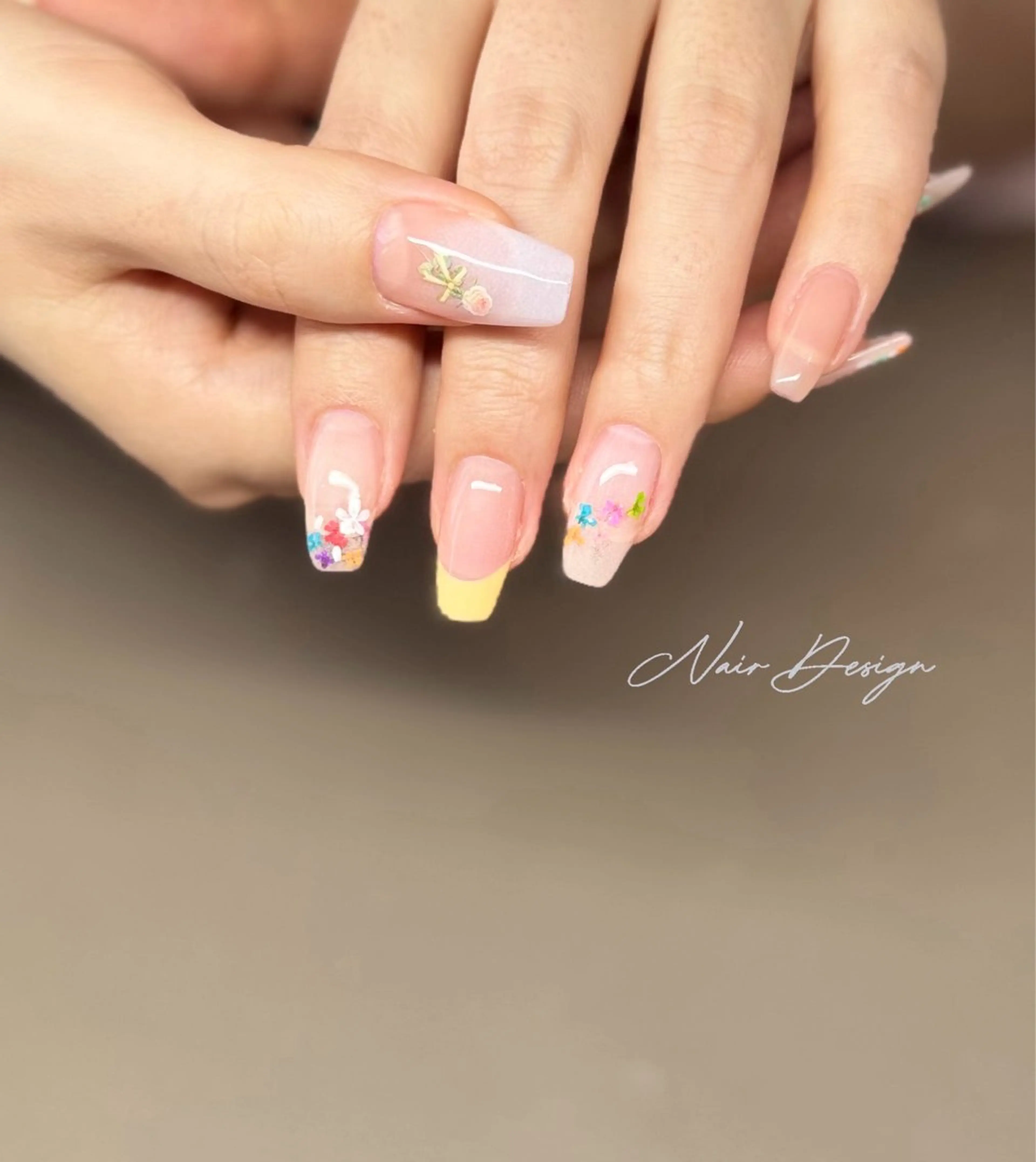 ネイル ハンドネイル ハンドケア 𝓝𝓪𝓲𝓻 𝓝𝓪𝓲𝓵のネイルデザイン