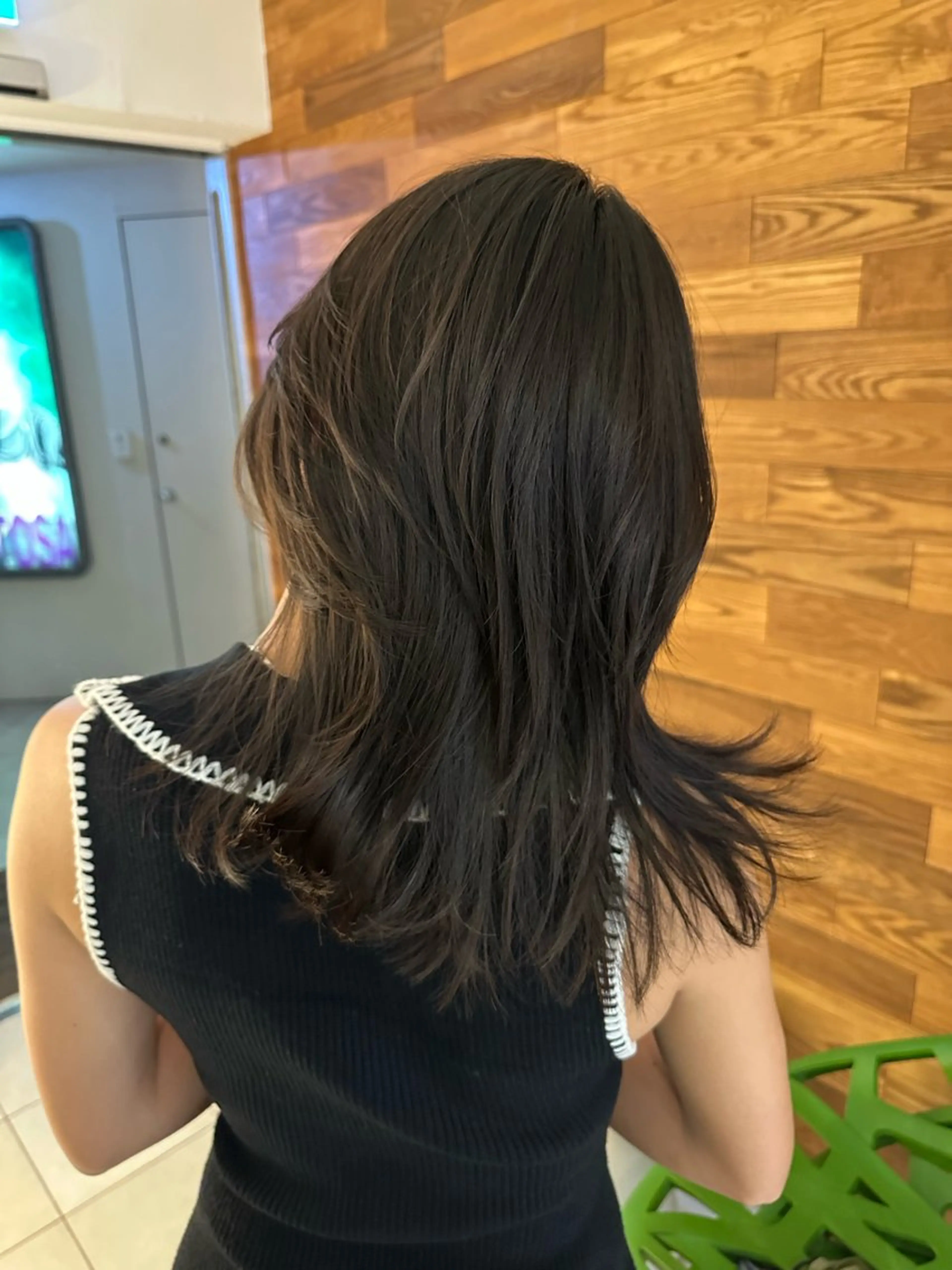 ミディアム ヘアアレンジ レイヤーカット fiorista岡田 まゆこのヘアスタイル