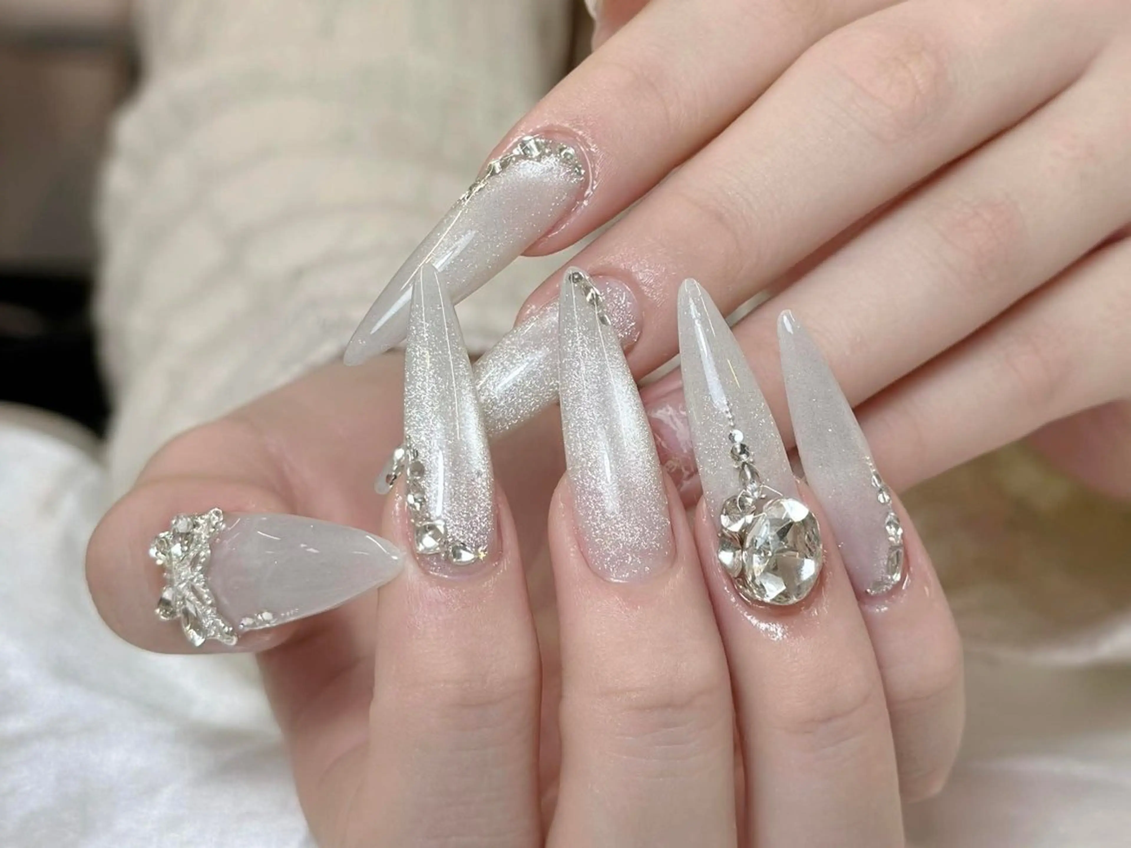 ネイル チークネイル フレンチネイル グラデーション マグネットネイル ミラーネイル ハンドネイル VP nail 新大久保所属・sorako nailのネイルデザイン