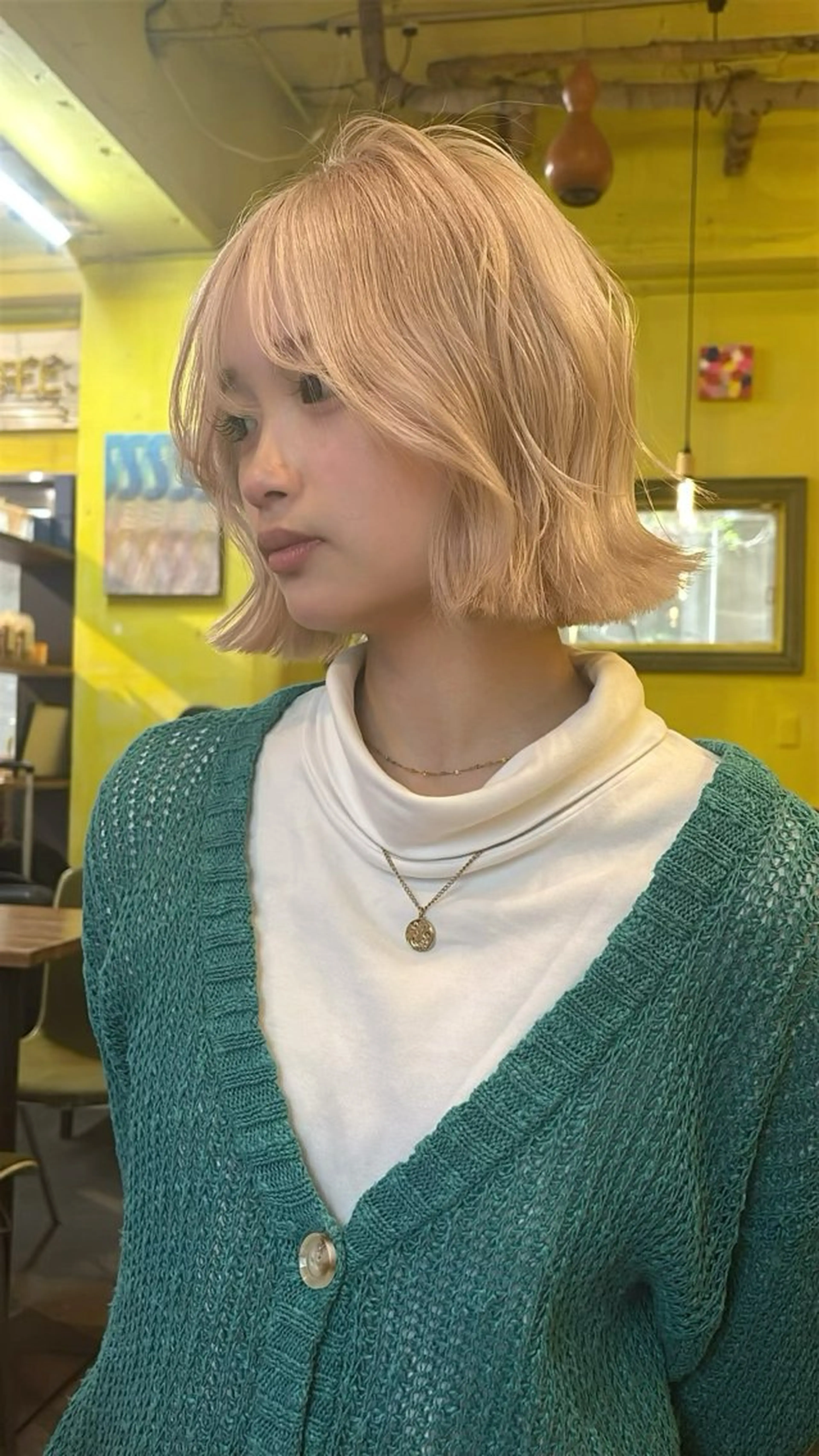 ミディアム ヘアカラー トリートメント ヘッドスパ ヘアセット 韓国ヘア/ブリーチ無 しWカラー/オリーブのヘアスタイル